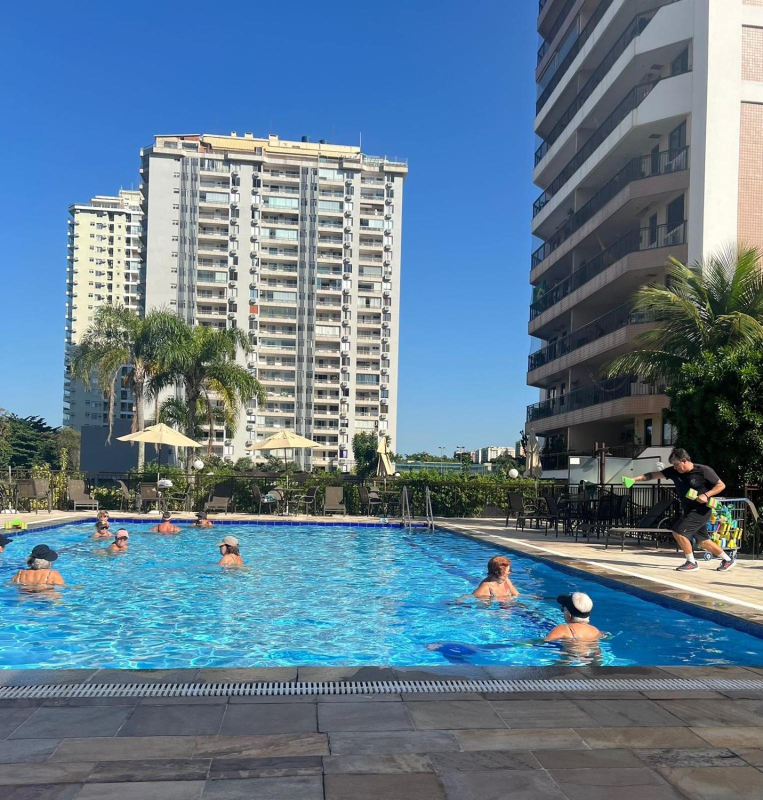Apartamento Aconchegante na Barra da Tijuca Rio de Janeiro Condomínio com Serviços