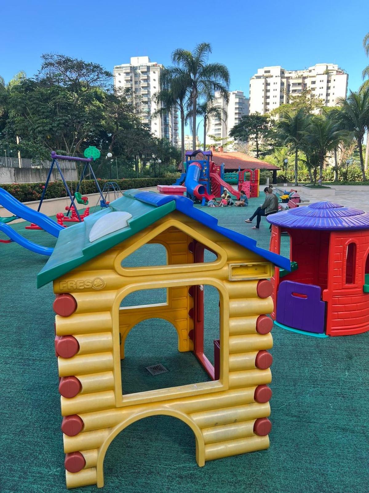 Apartamento Aconchegante na Barra da Tijuca Rio de Janeiro Condomínio com Serviços