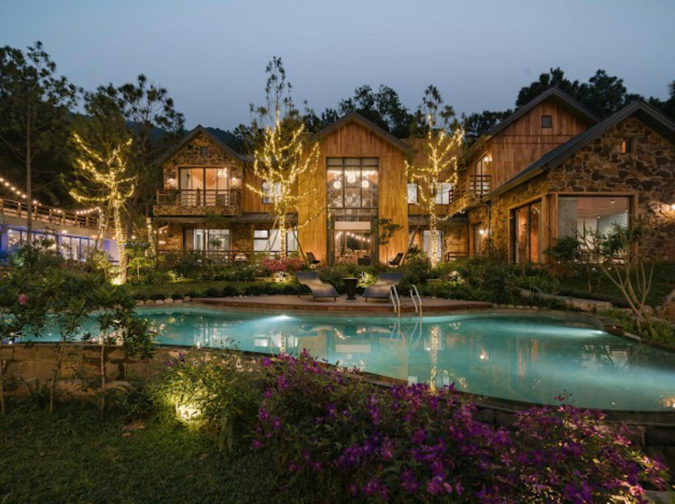 OMELY villa Sóc Sơn - Venuestay