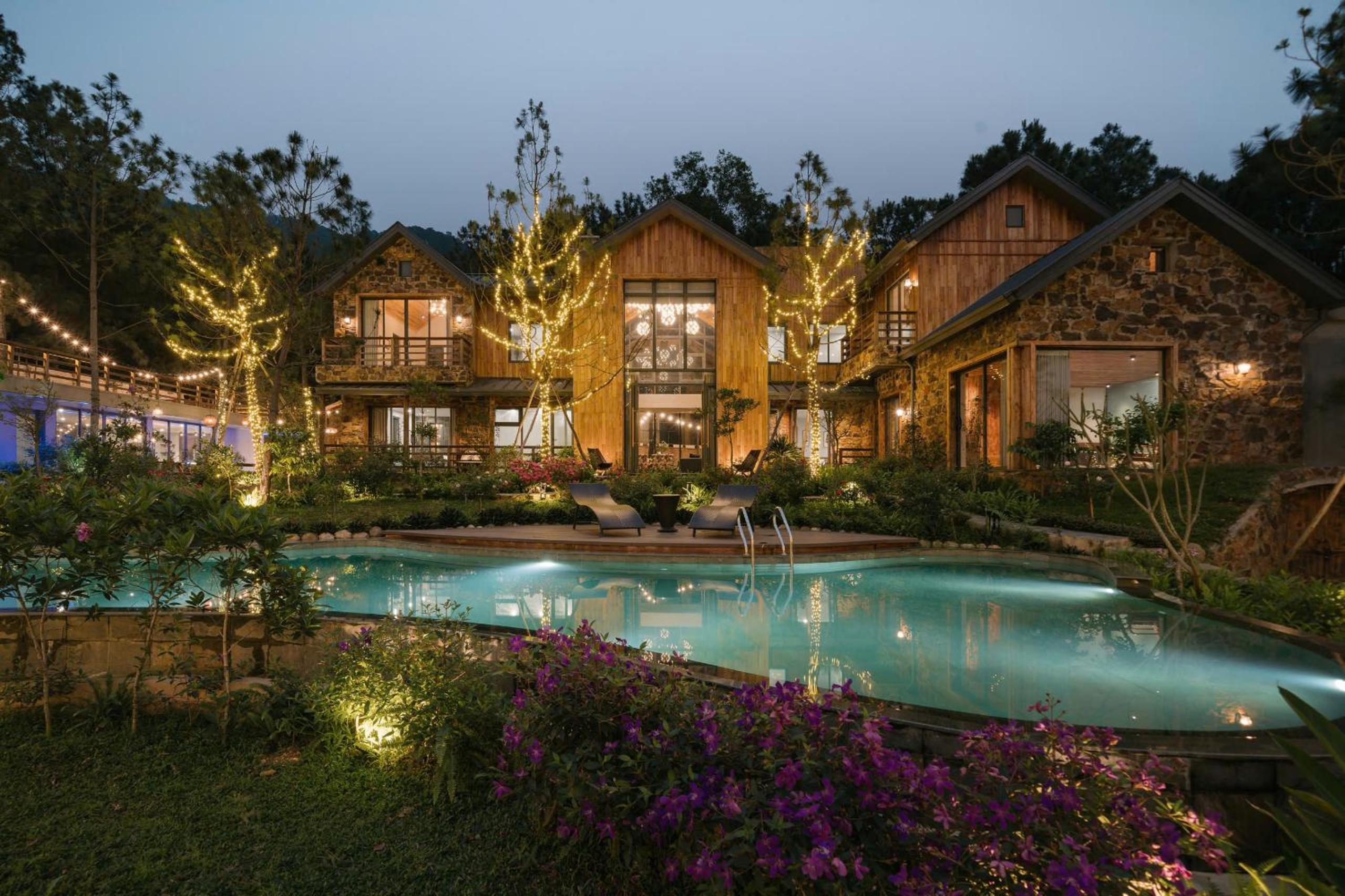 OMELY villa Sóc Sơn - Venuestay