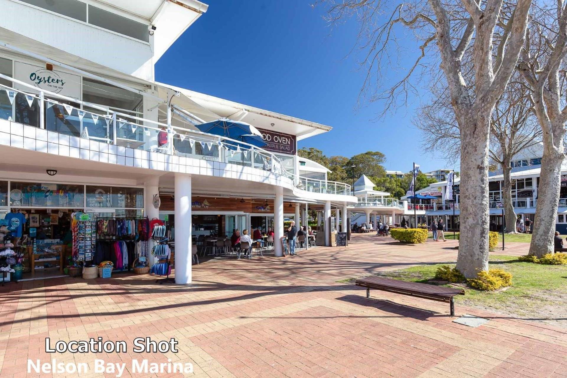 Pet friendly 24 Irawari Crescent - pool, air con, boat parking