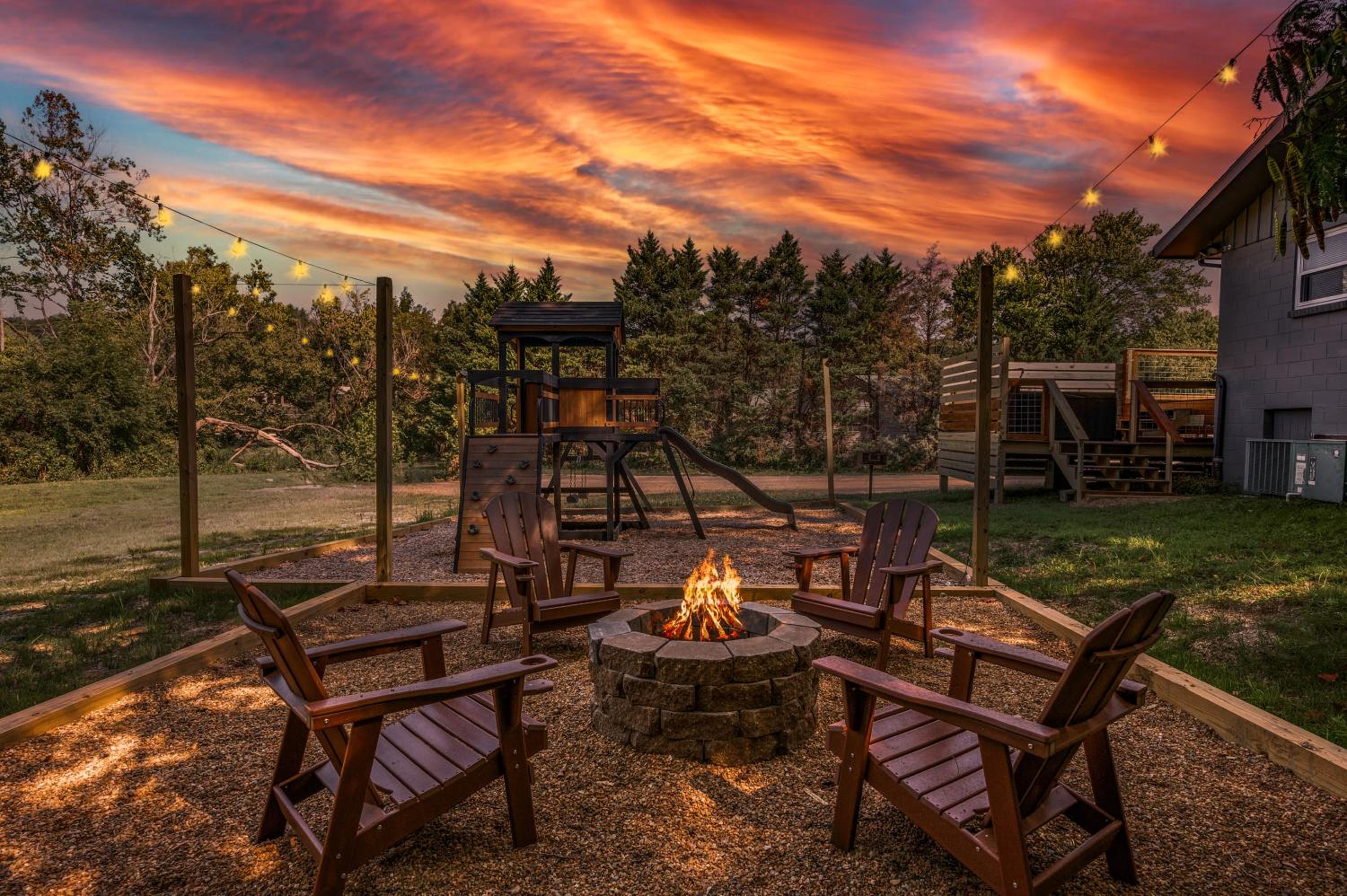 Central Location, Hot Tub, Theater, Grill, EZ Roads view 5