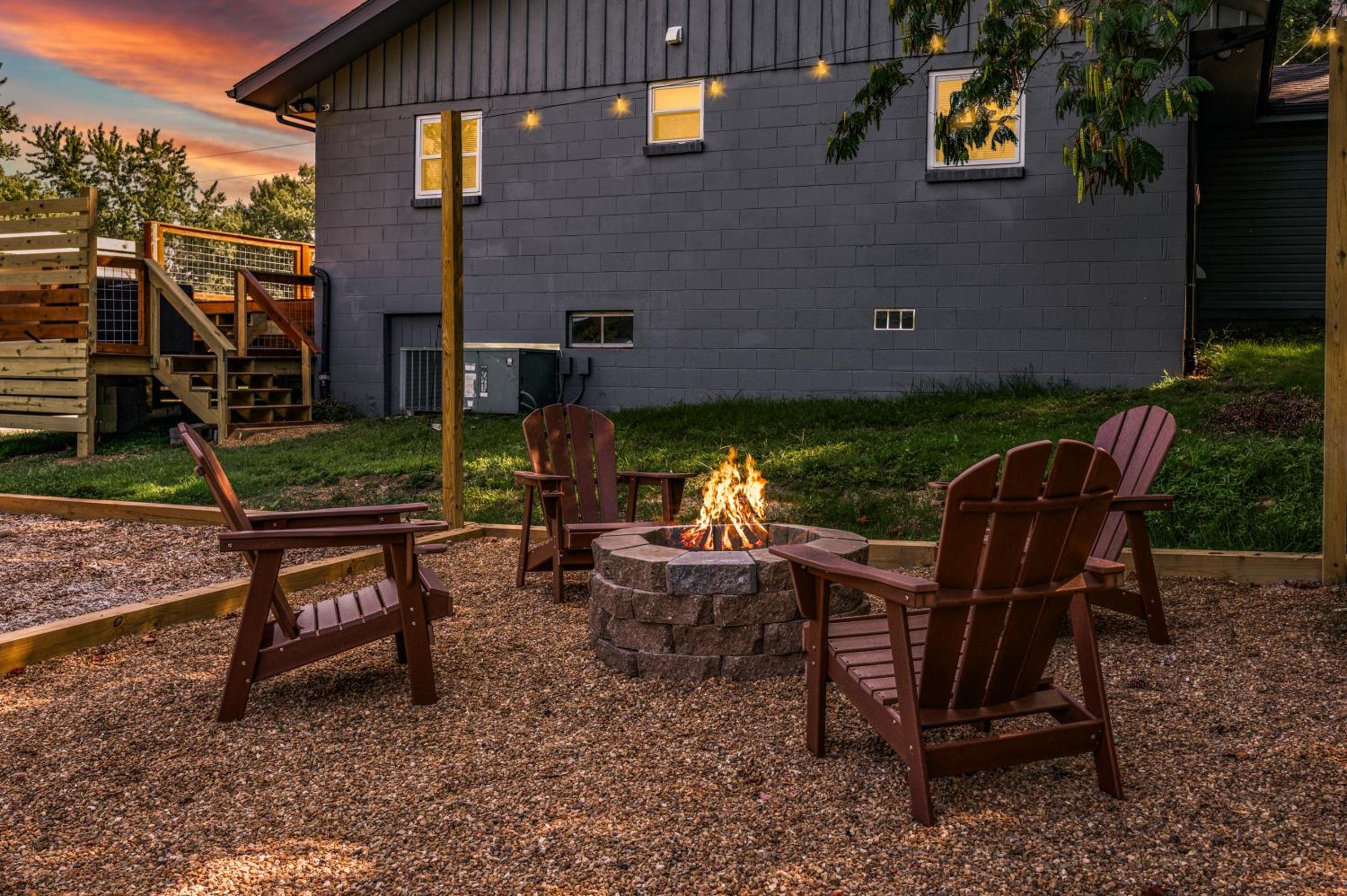 Central Location, Hot Tub, Theater, Grill, EZ Roads view 4