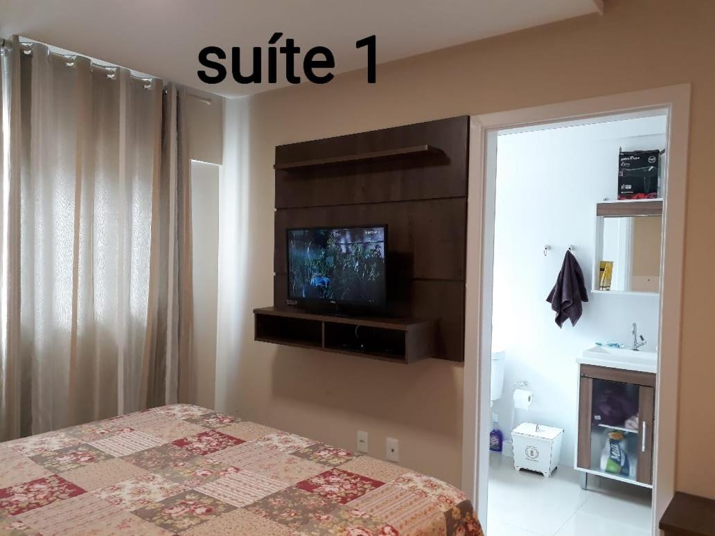 Apartamento em meia praia aconchegante