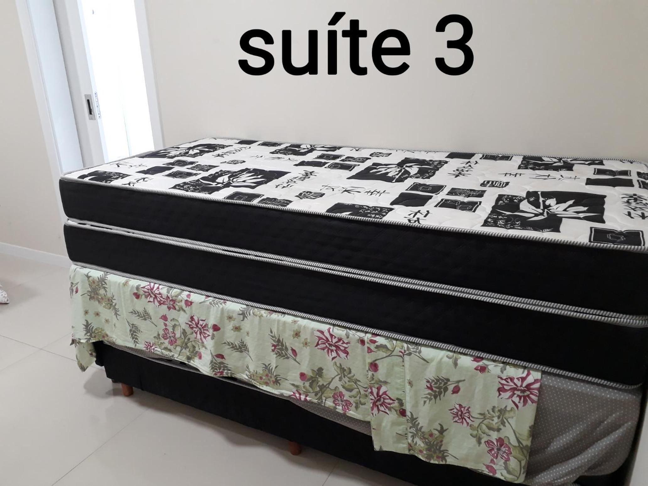 Apartamento em meia praia aconchegante