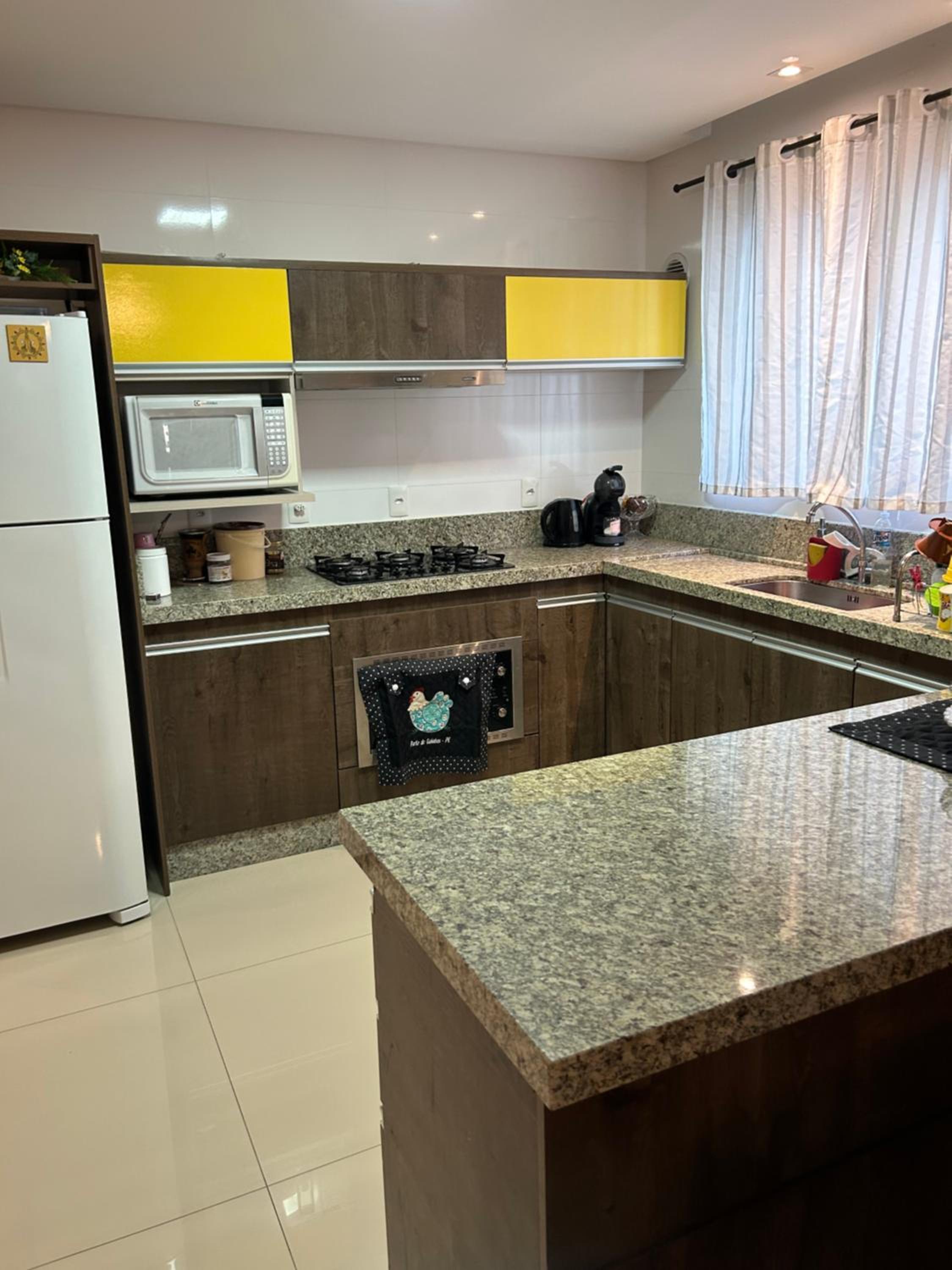 Apartamento em meia praia aconchegante