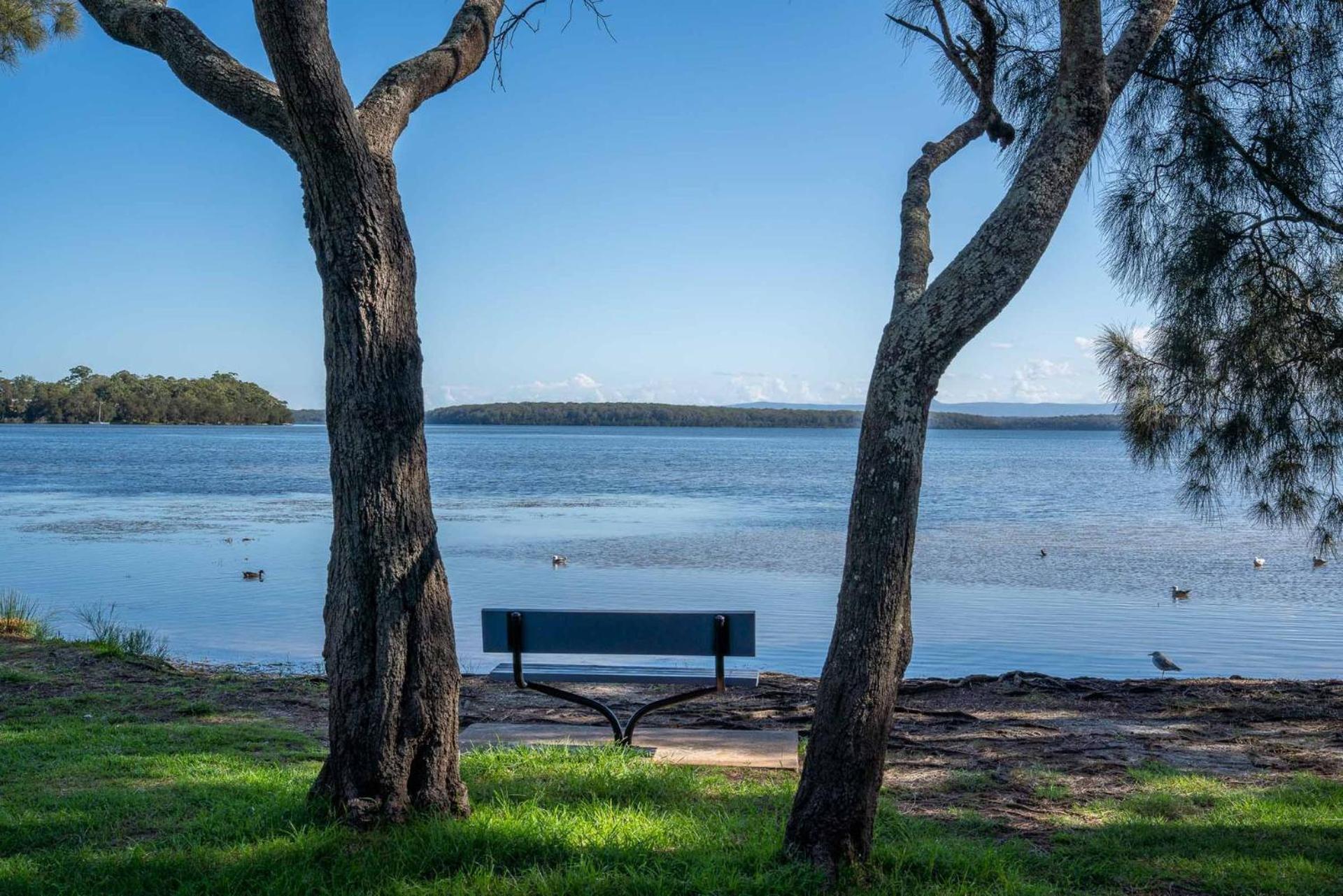 Hahn Sanctuary - waterfront home with kayaks included in stay!