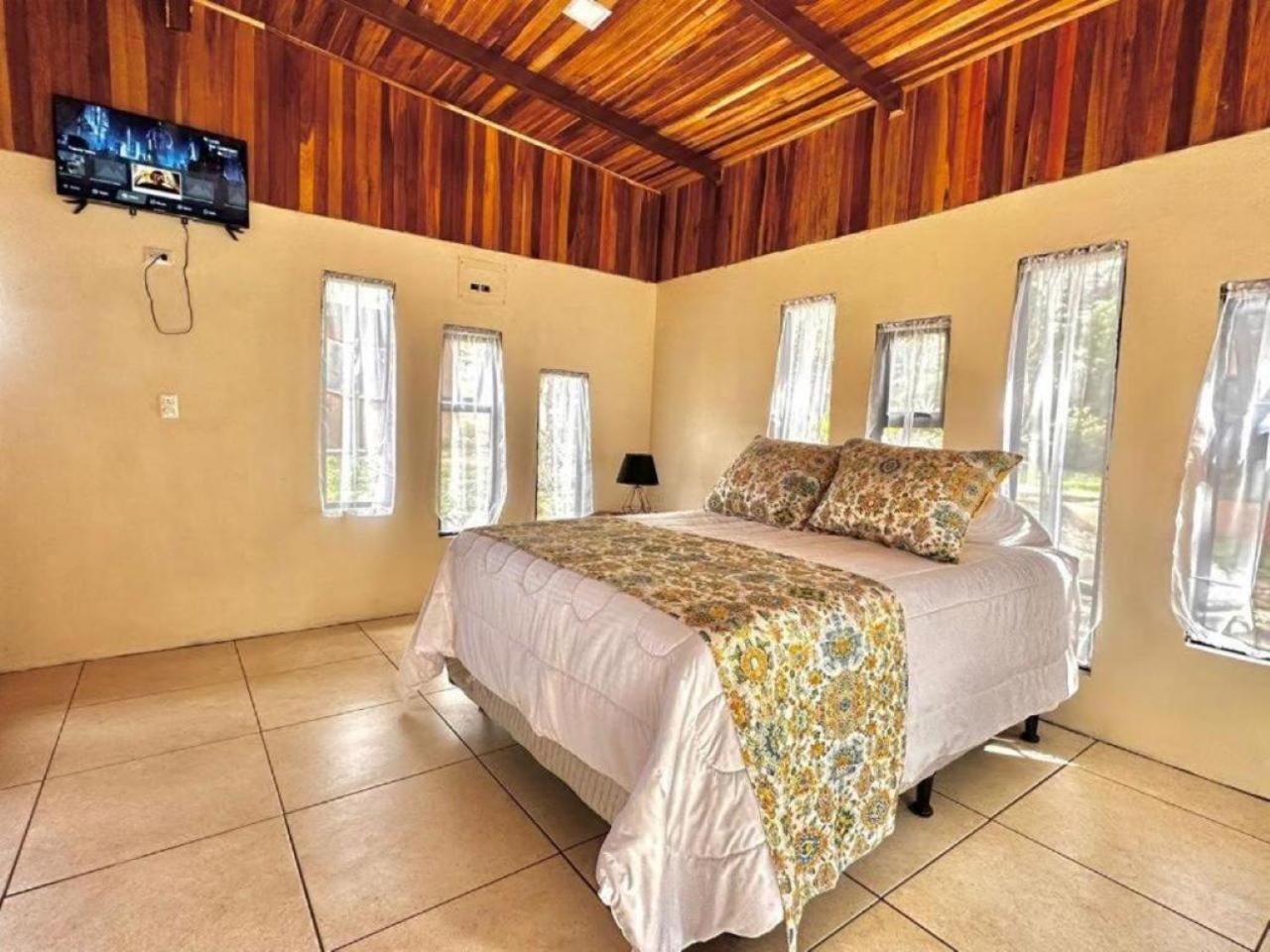 Roca Verde - Monteverde Cloud Forest Lodging