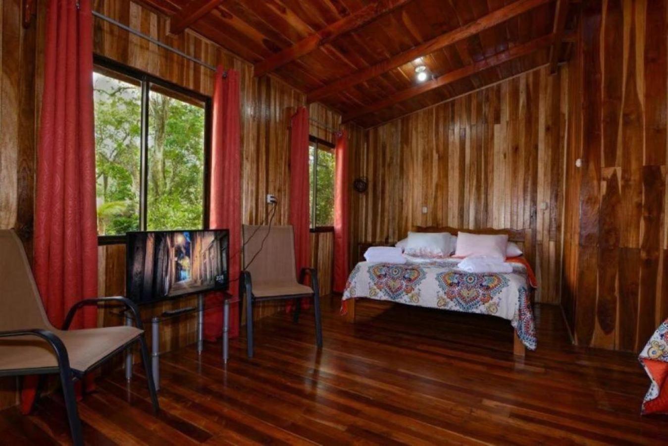 Roca Verde - Monteverde Cloud Forest Lodging