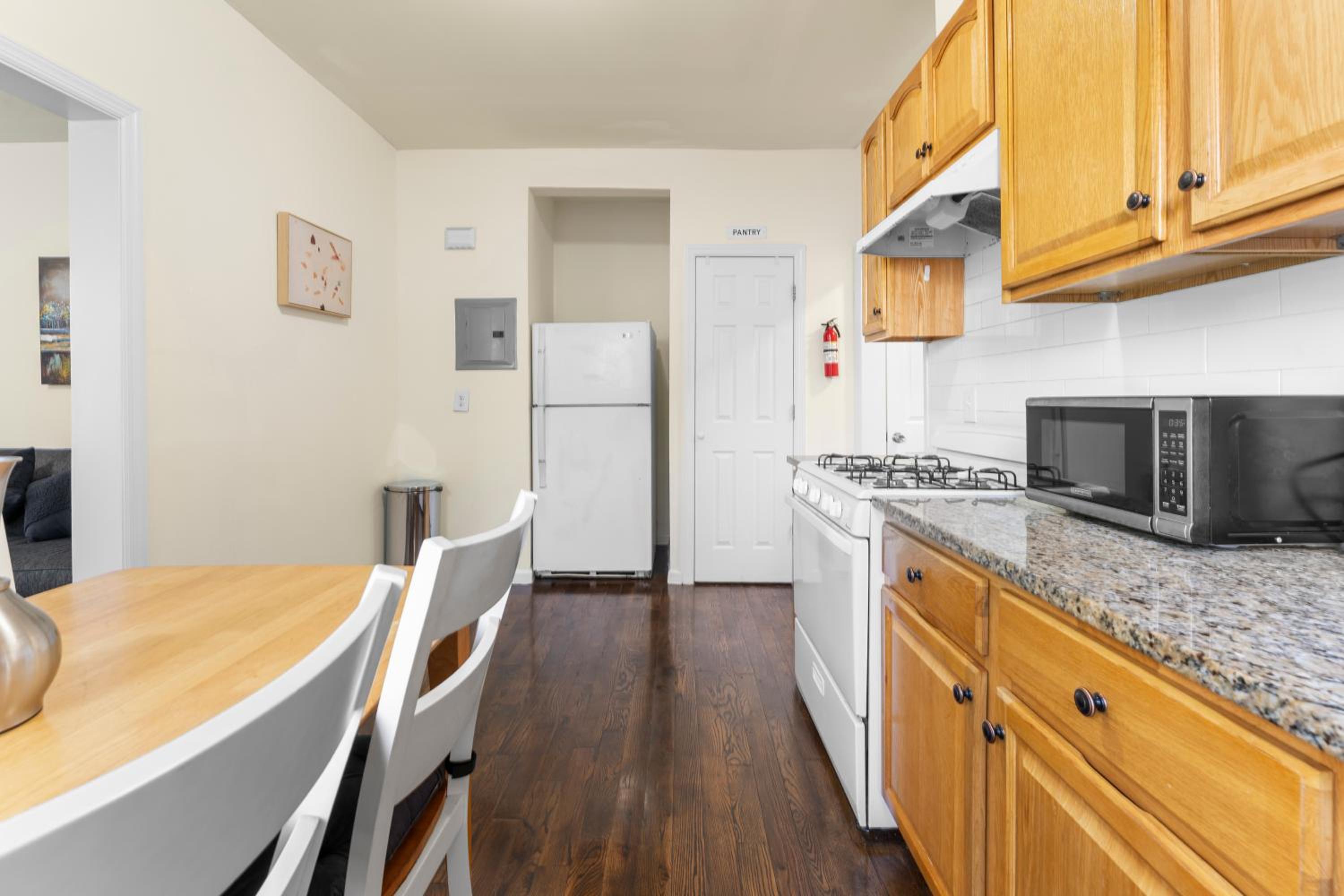 The Cozy Nest close to NYC view 2