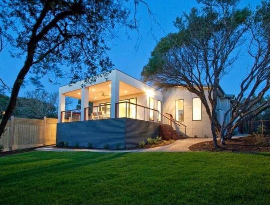 The Beach Haven - 4 bedroom Luxury Rye house Sleeps 12