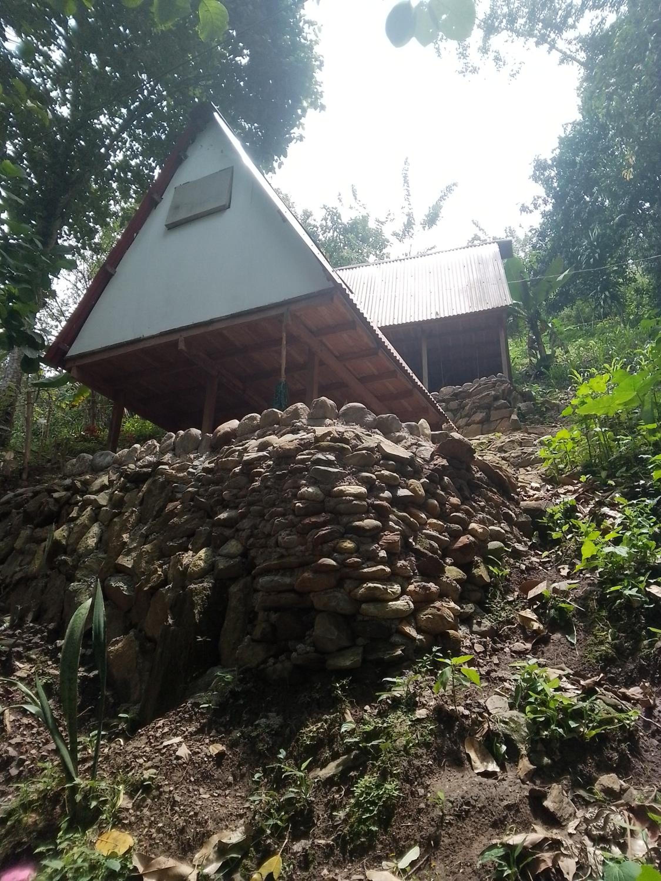 Cascada escondida glamping