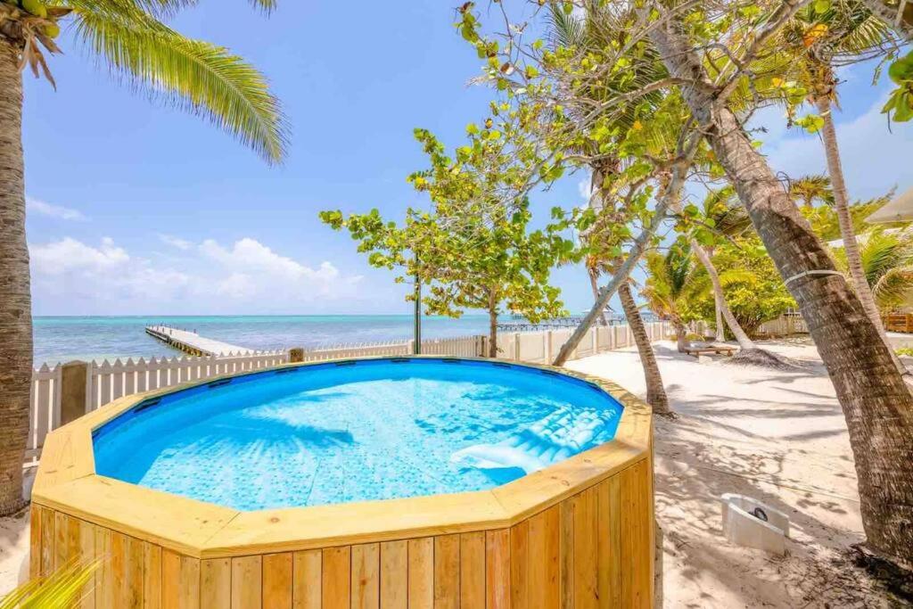 Babylon Beach Resort