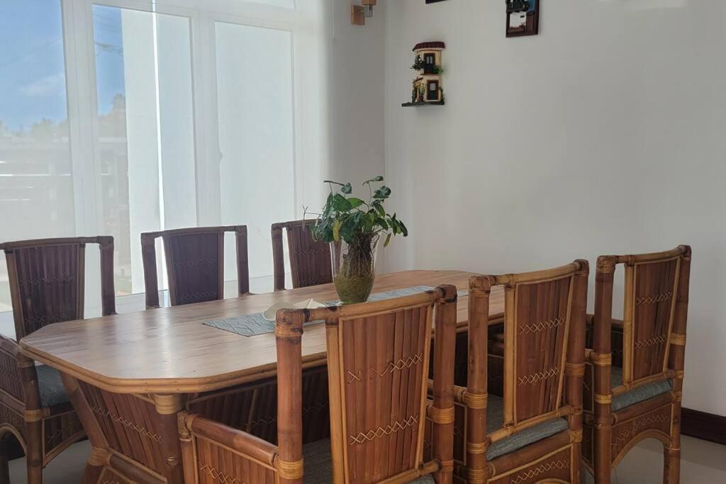3-Bedroom Home - Raquet Club guest, near Palm Beach