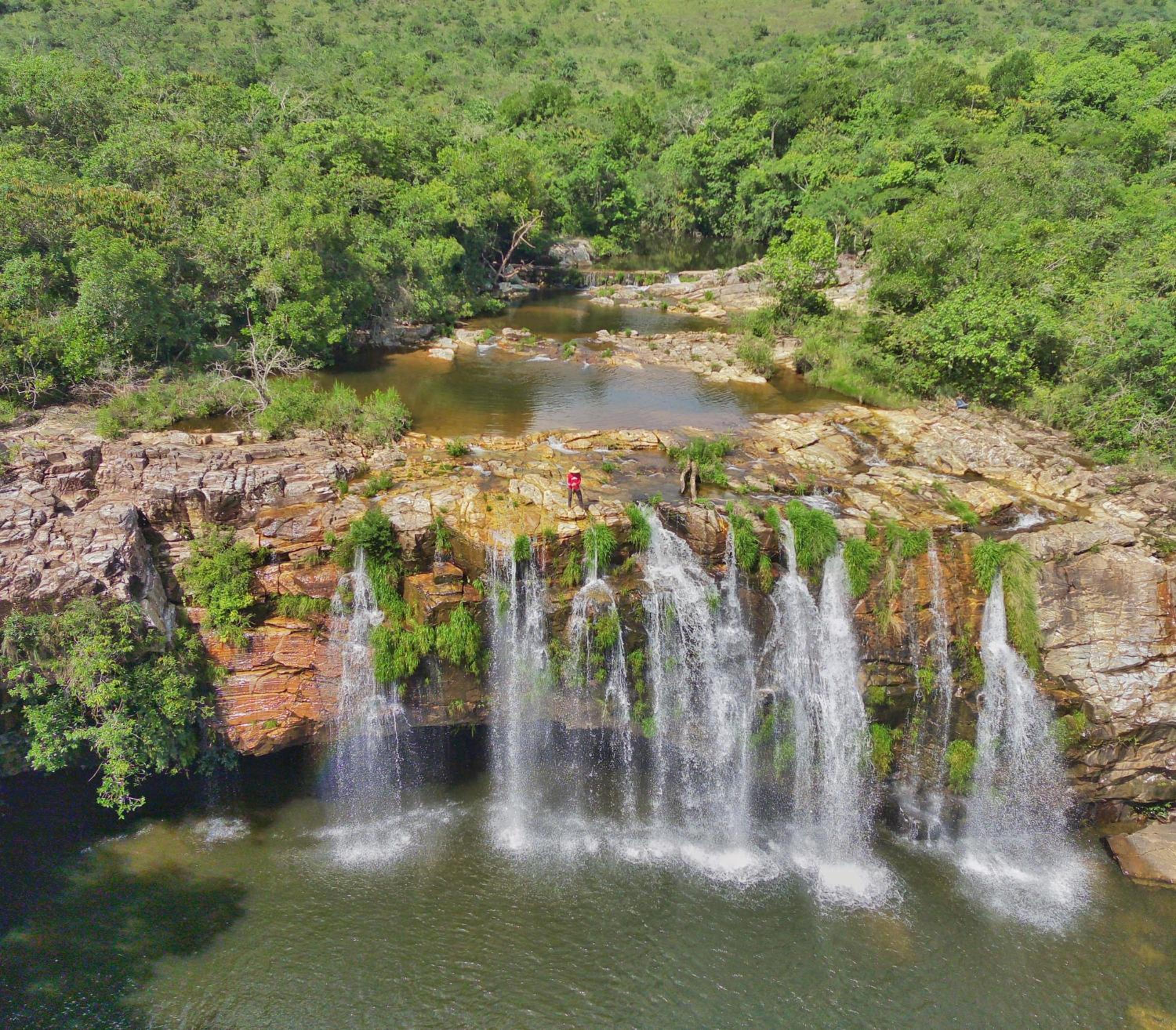 Pousada e Camping Claro Casa de Pedra de Delfinópolis -MG