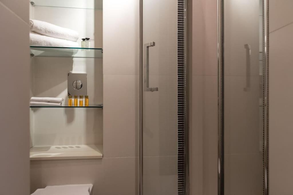 NEW! Design apartment 2 min from Spanish Steps