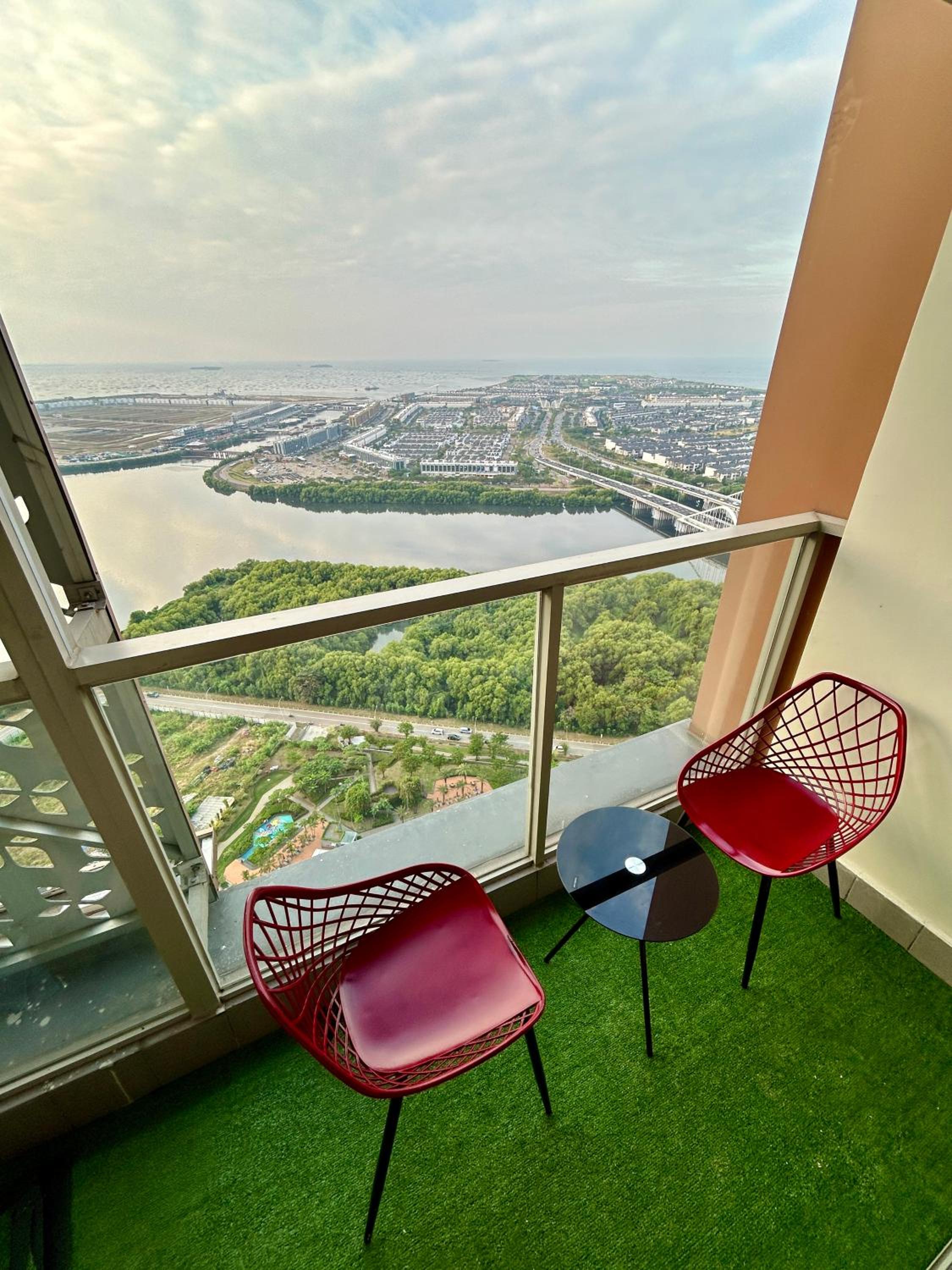 balance & terrace