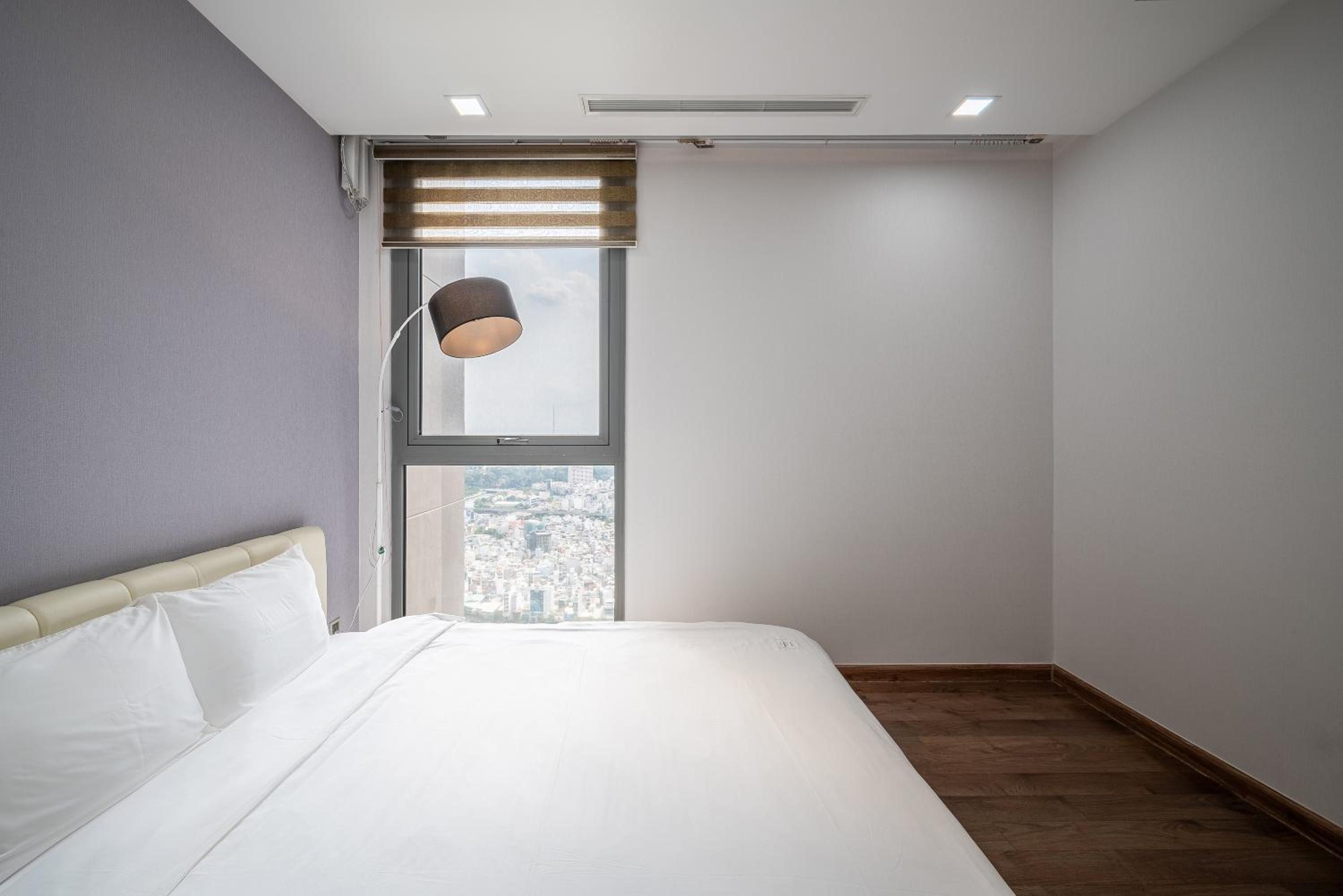CR Concept Serviced Apartment - Vinhomes and Landmark 81