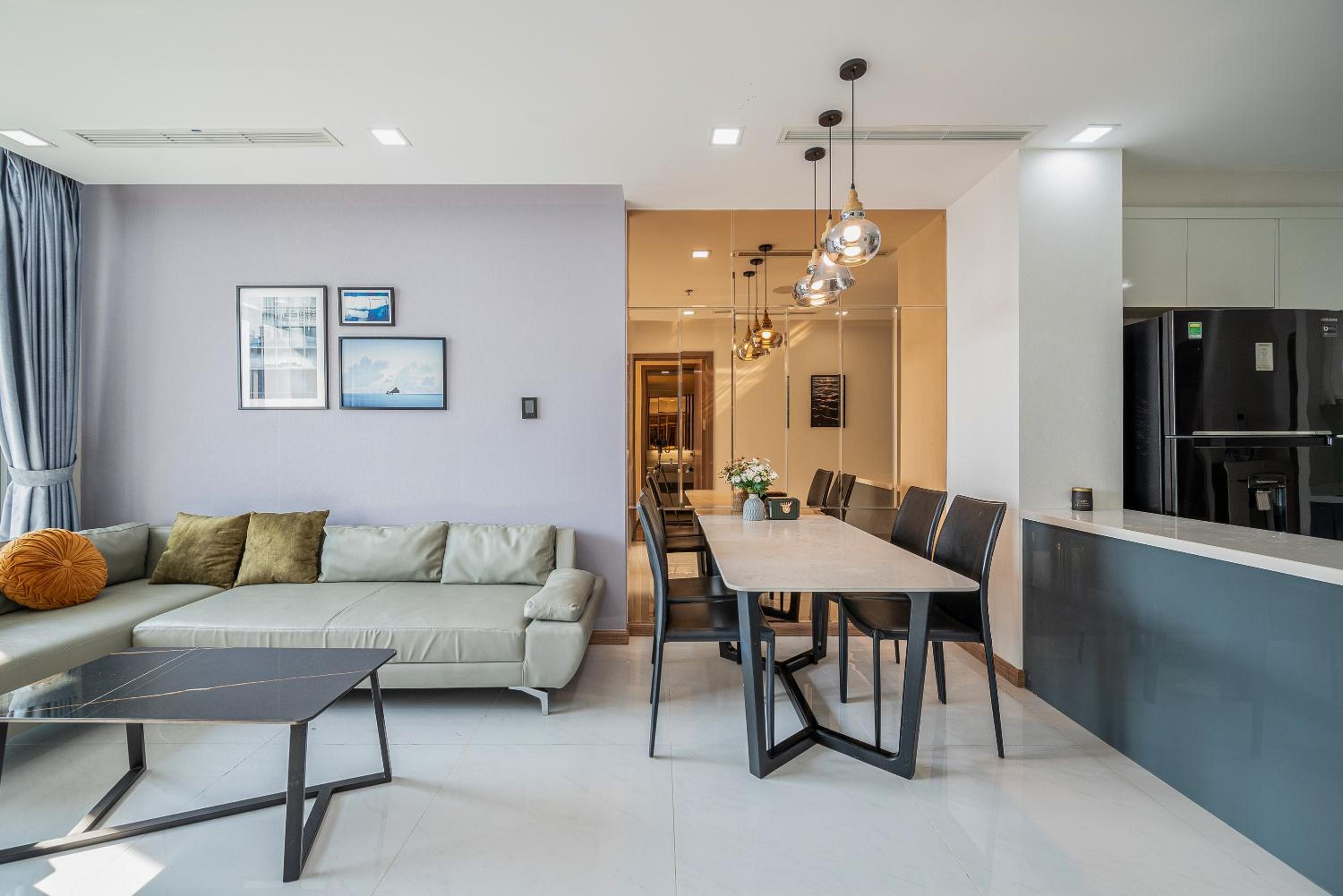CR Concept Serviced Apartment - Vinhomes and Landmark 81