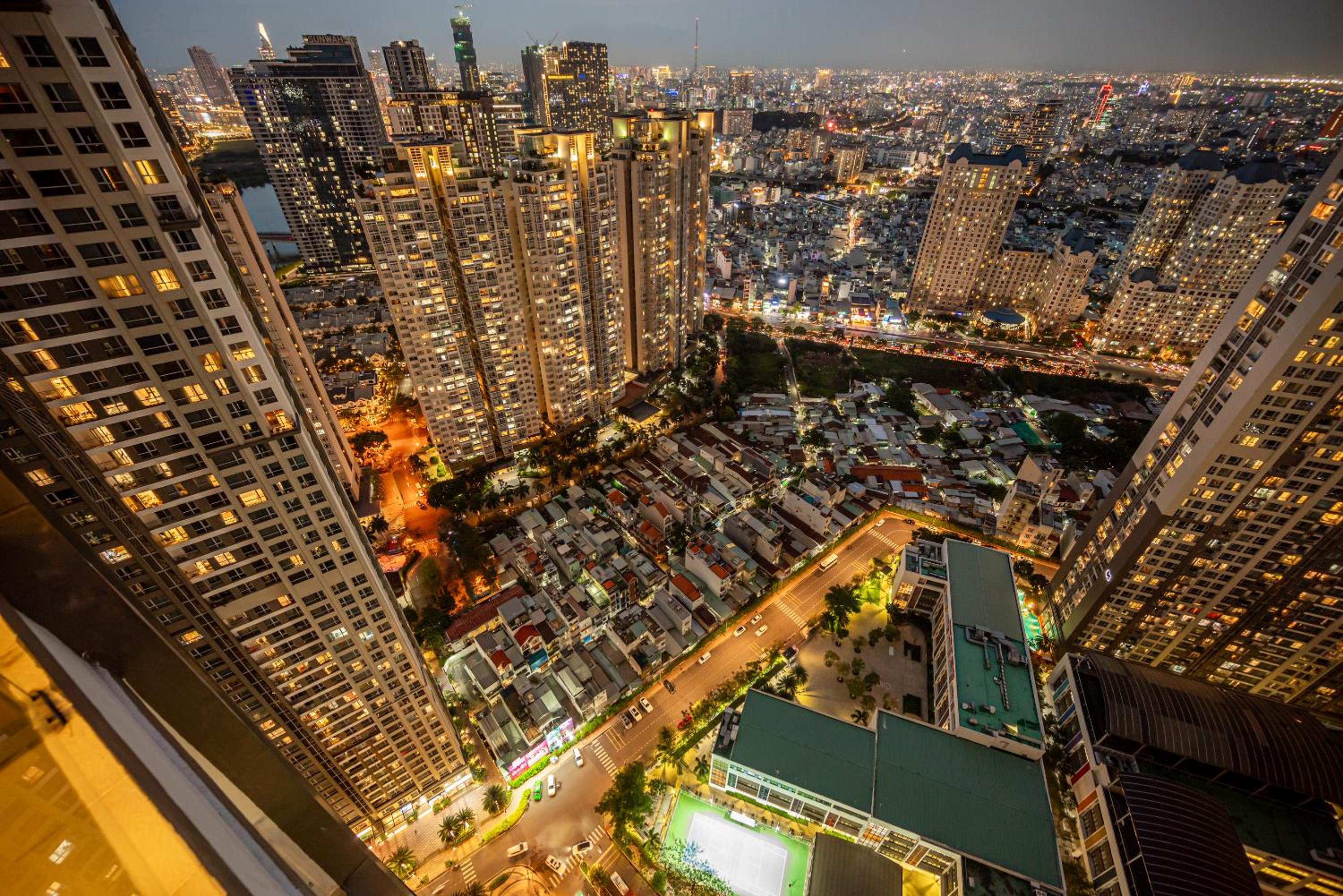 CR Concept Serviced Apartment - Vinhomes and Landmark 81
