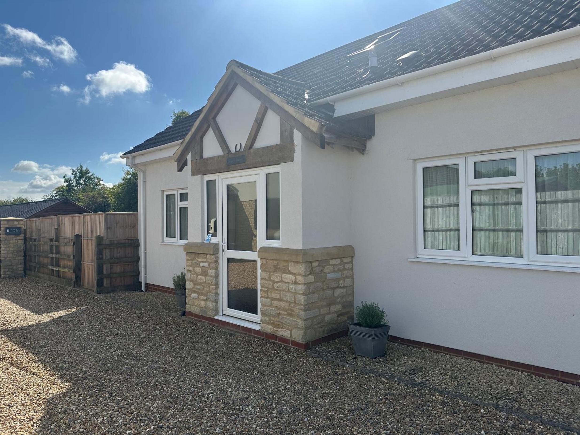 Hotel Old Groom's Cottage - Image 1