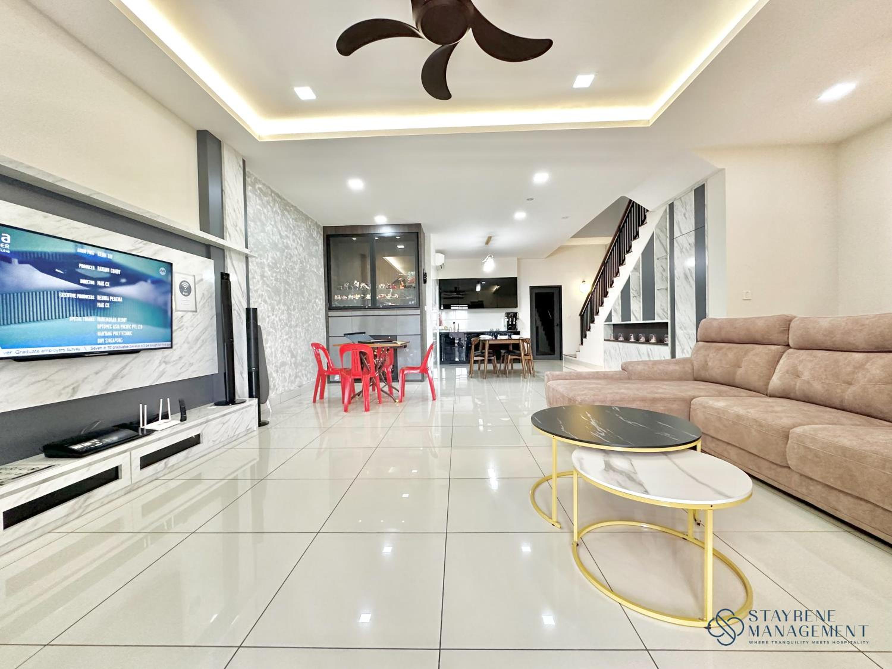 Landed Austin Homestay 11 Pax KTV Mahjong BBQ Glenmarie by Stayrene