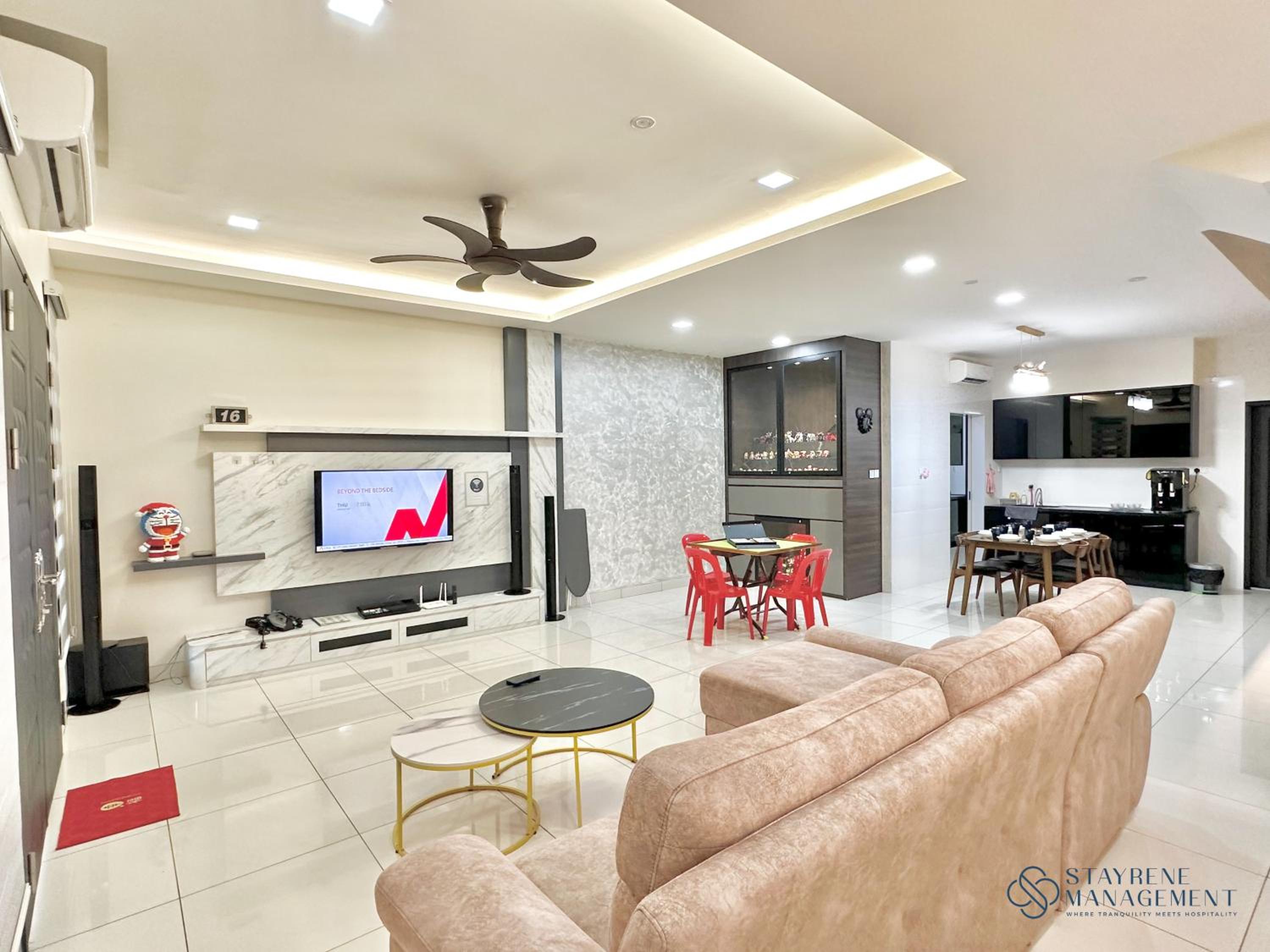 Landed Austin Homestay 11 Pax KTV Mahjong BBQ Glenmarie by Stayrene