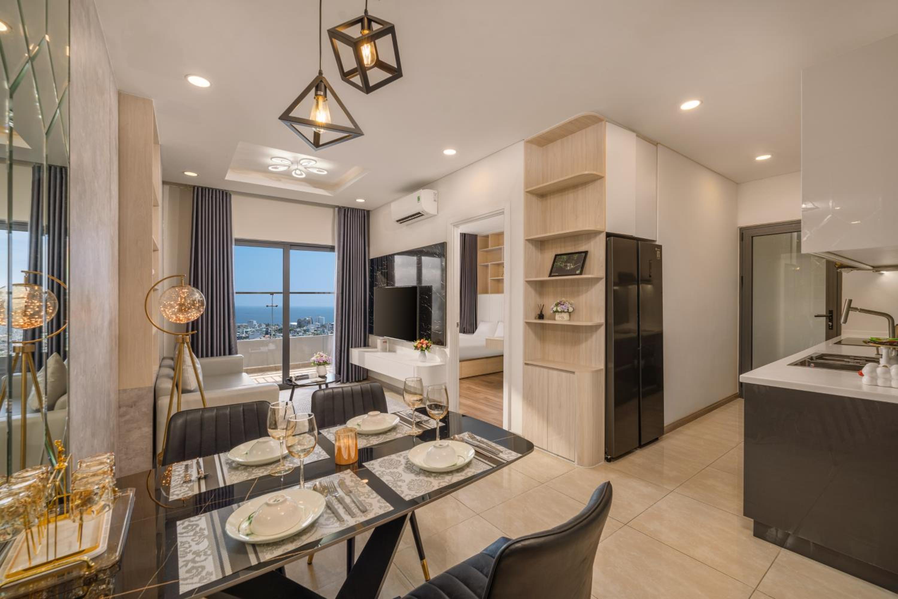 Monarchy Luxury 2 Bedroom Apartment Danang by Villuxy view 3