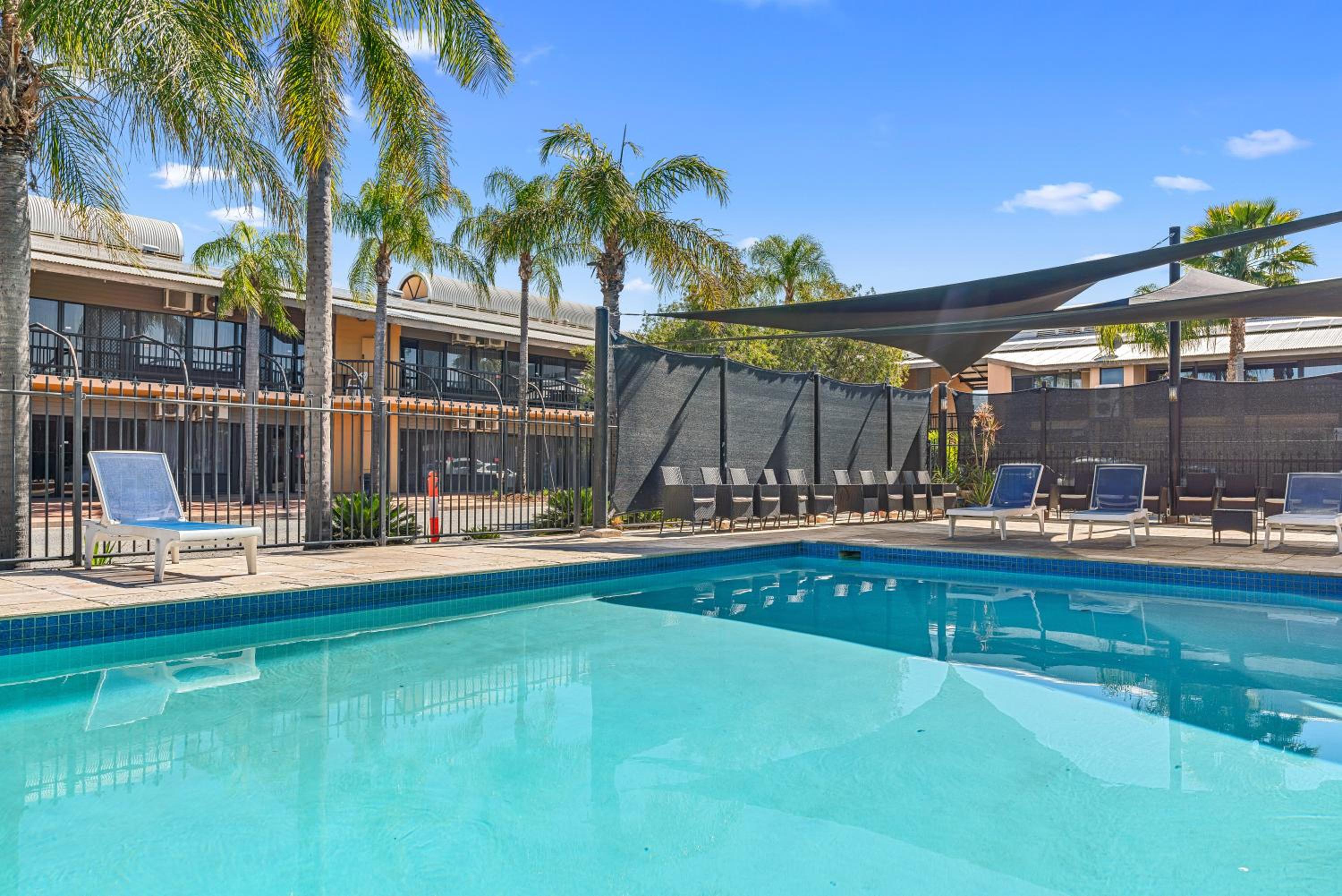 Alice Springs Vacations - Diplomat Hotel Alice Springs - Property Image 1