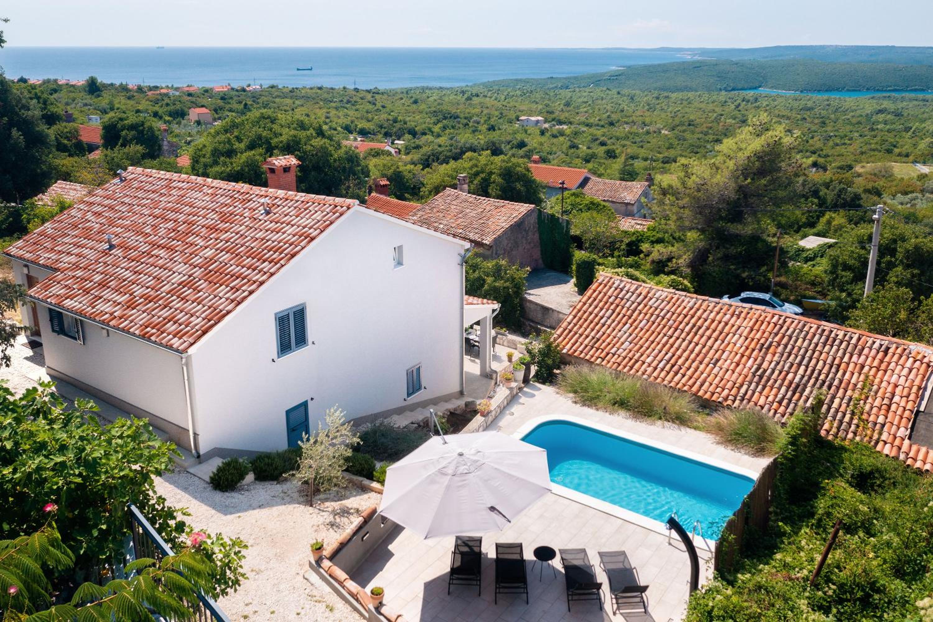 Casa Dorella in peaceful location with a sea view view 2