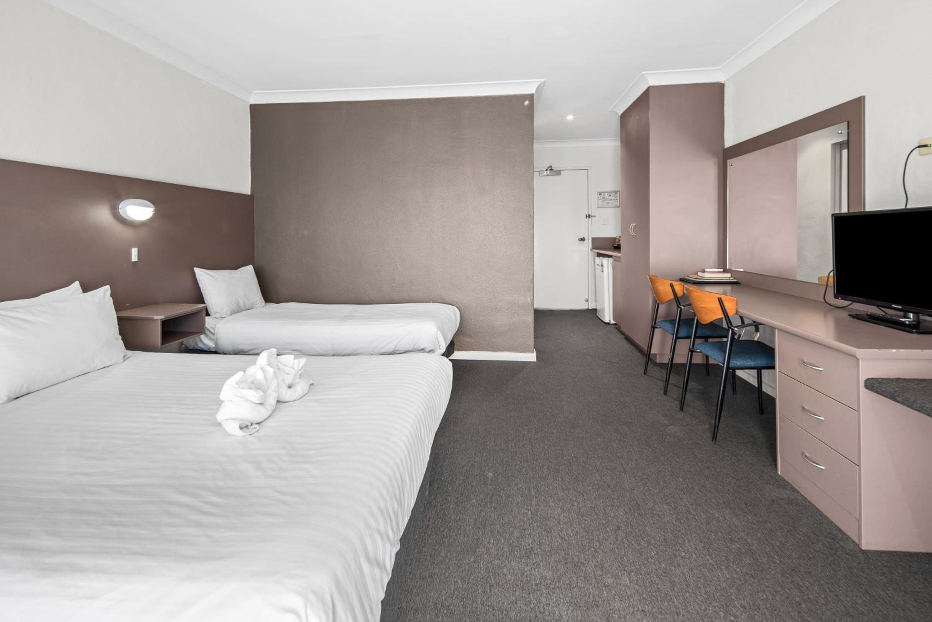 Alice Springs Vacations - Diplomat Hotel Alice Springs - Property Image 2