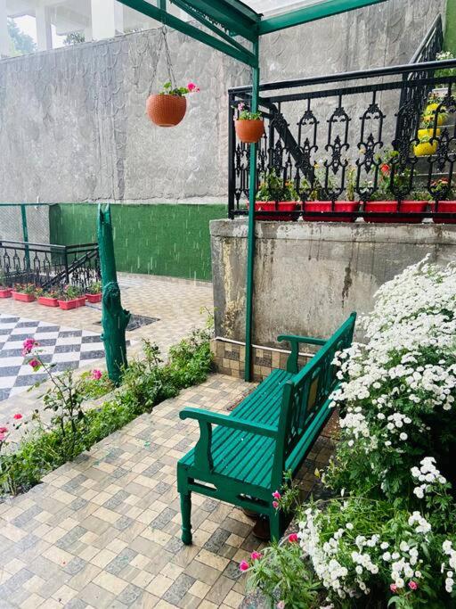 Dawn Suite - 1 BR in mussoorie with fireplace by Homeyhuts view 3
