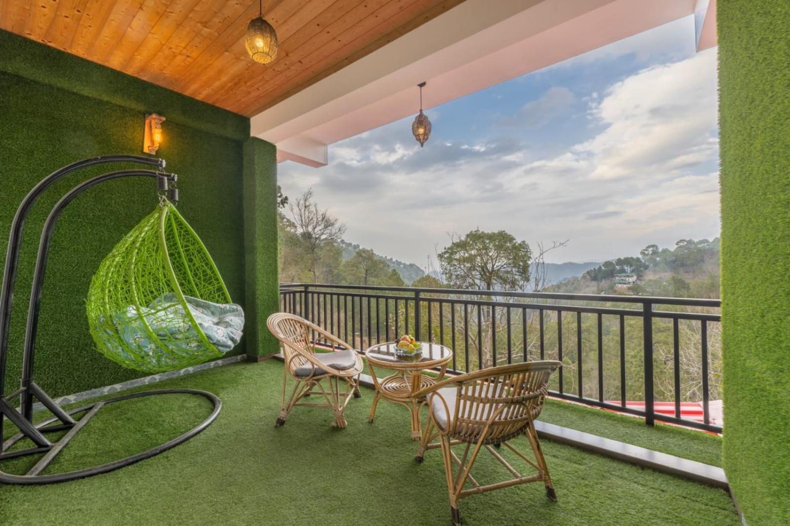 The Autumn Villa view 3