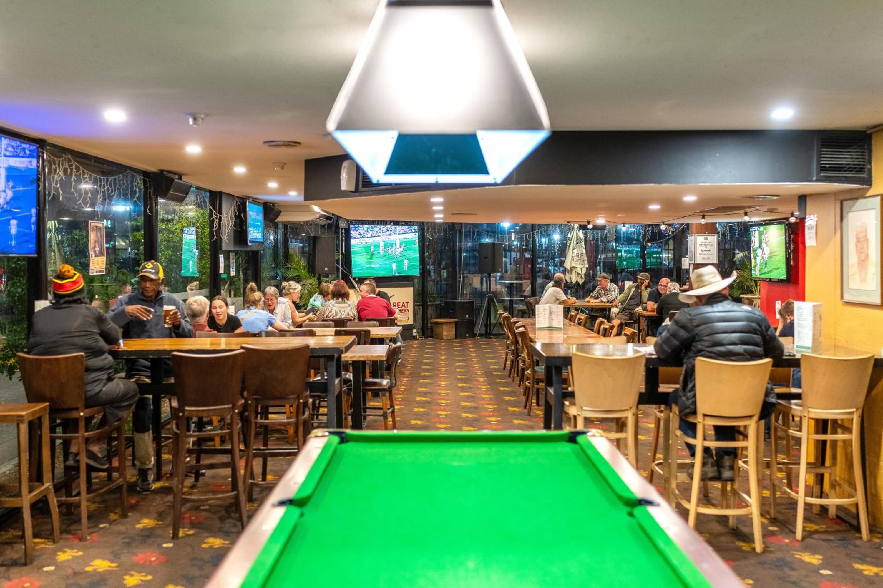 Alice Springs Vacations - Diplomat Hotel Alice Springs - Property Image 1