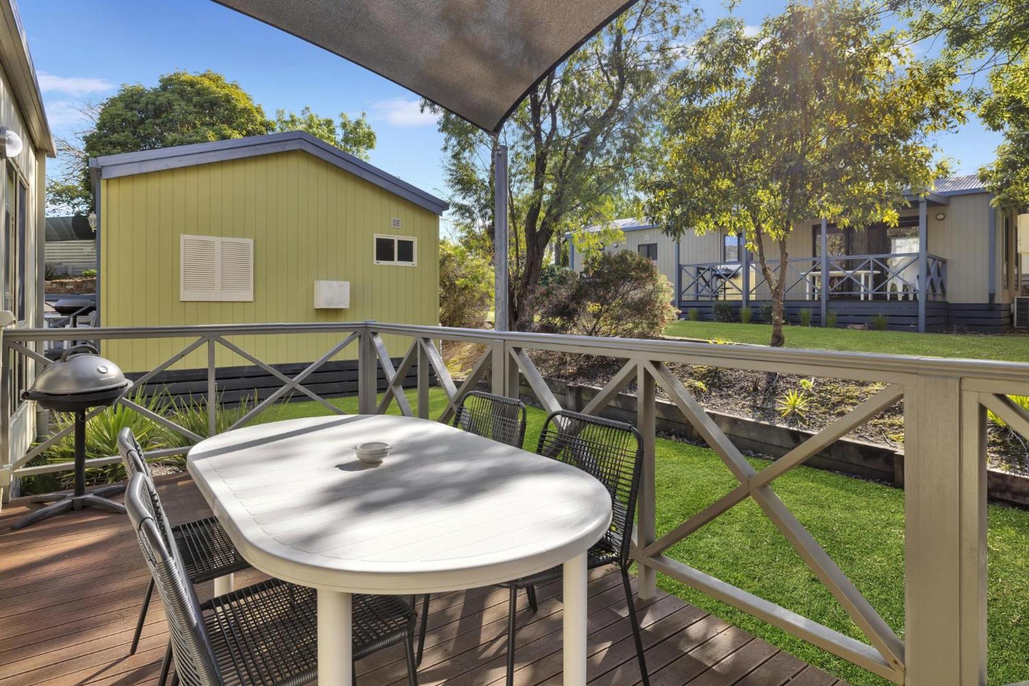 Metung Holiday Villas