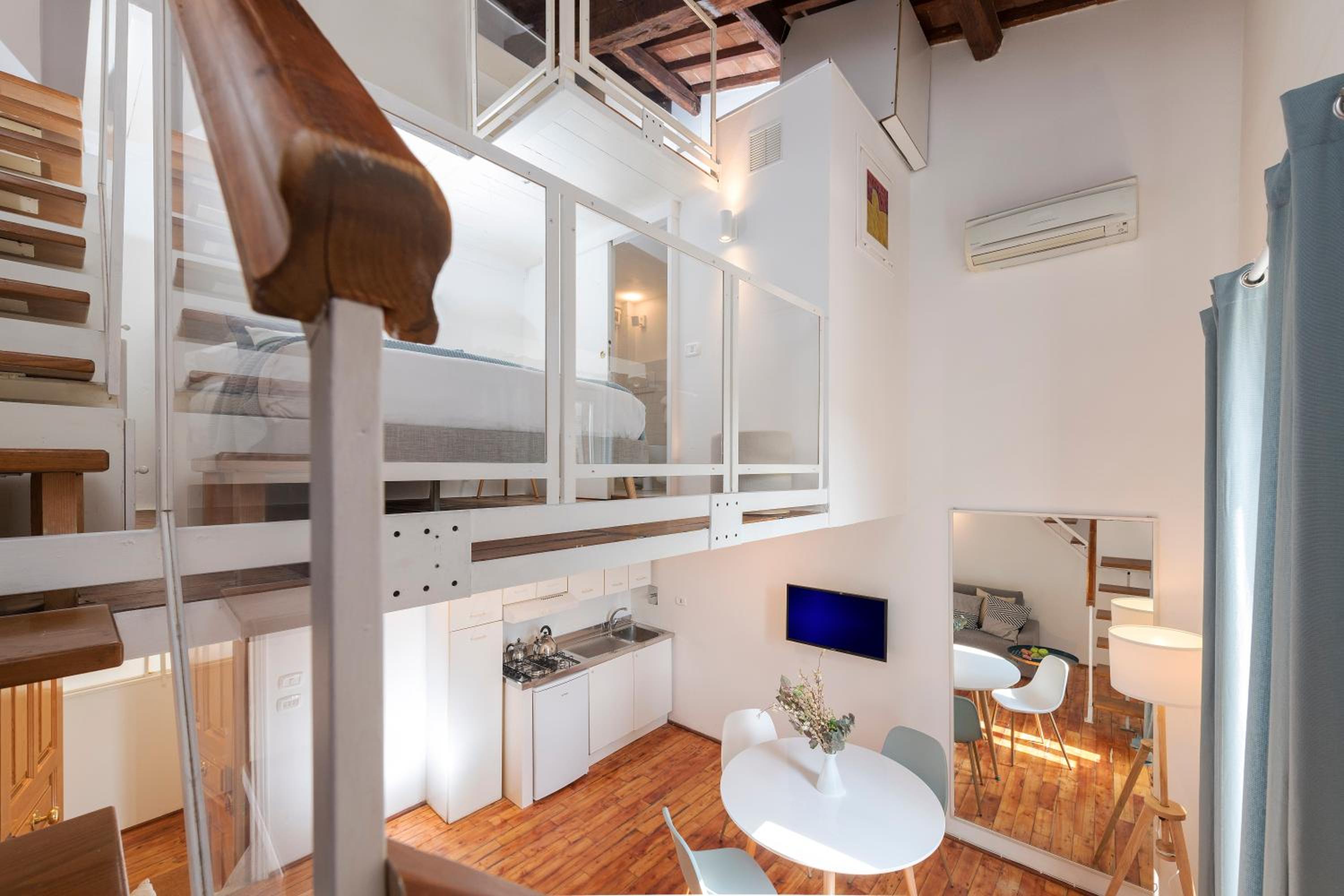 Manara flats in the Heart of Trastevere