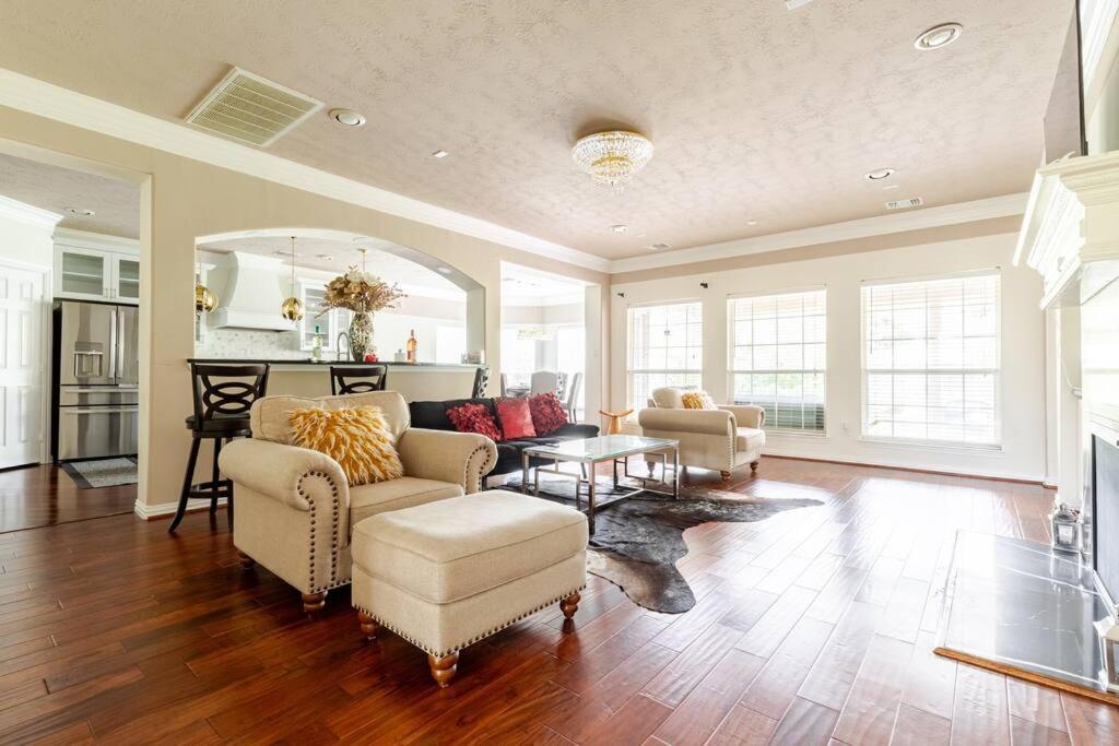 AFRA Home with huge garden Houston, Texas