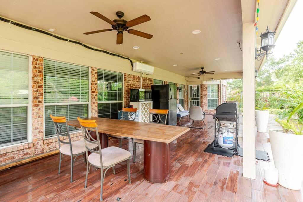 AFRA Home with huge garden Houston, Texas