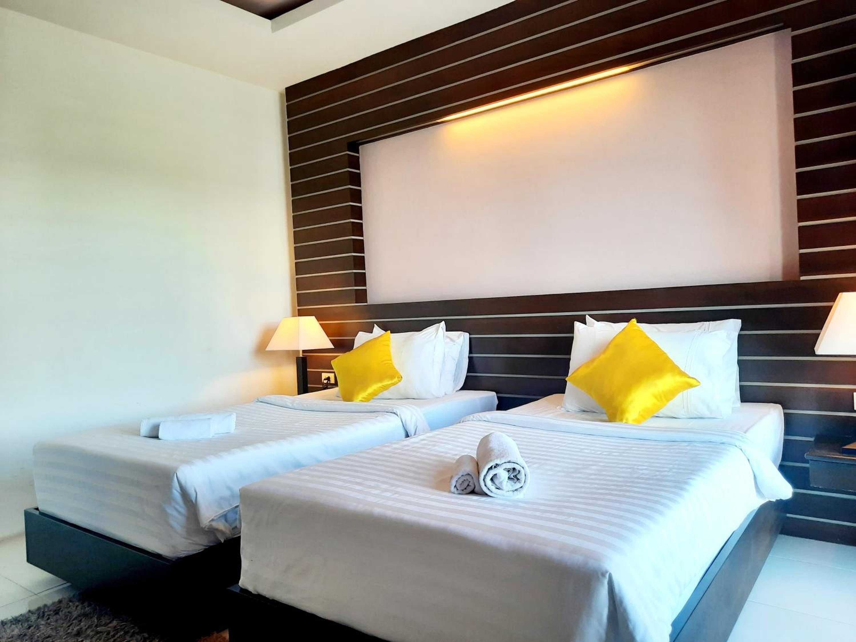 Purimas Resortel