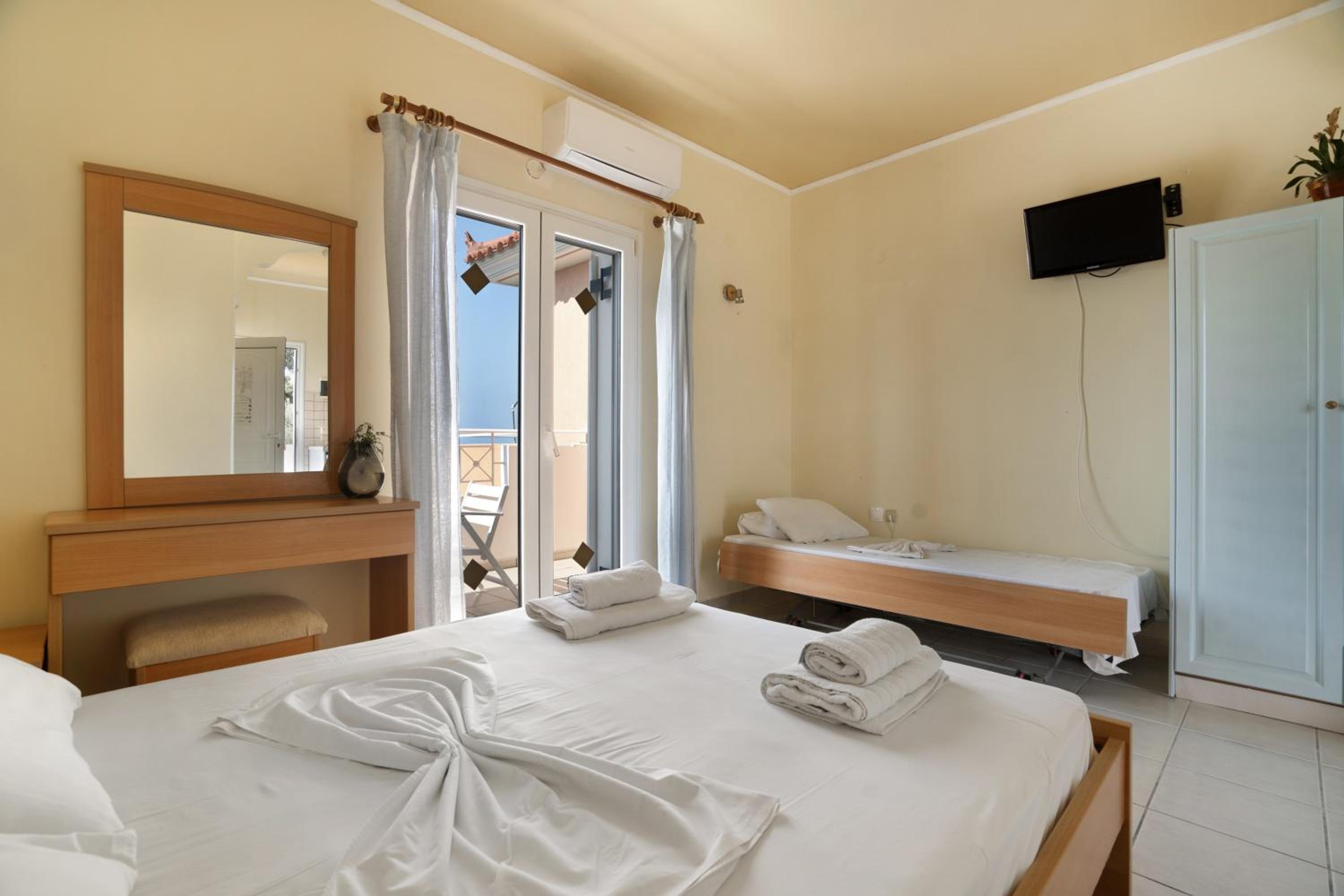 Helena Inn Kefalonia