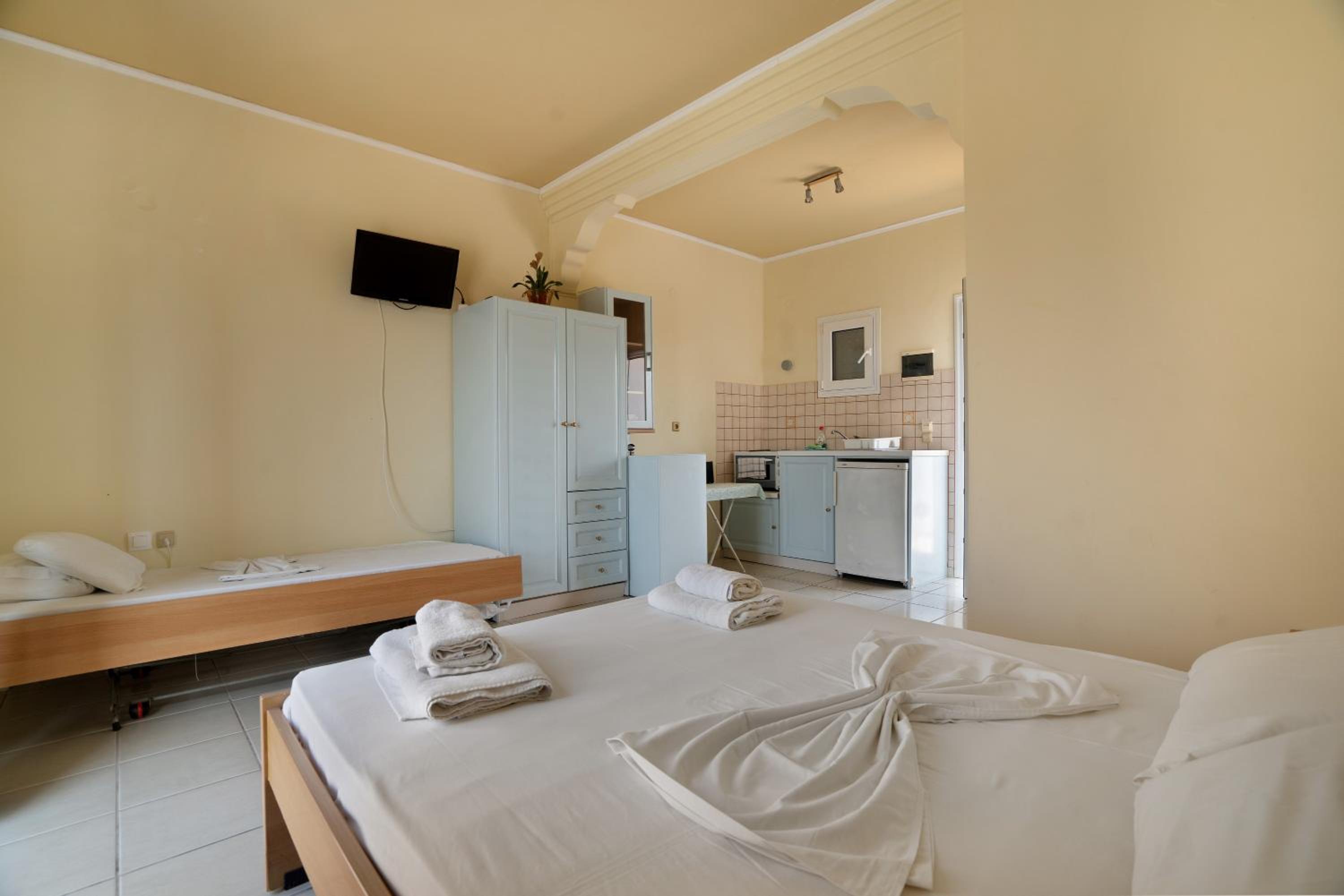 Helena Inn Kefalonia