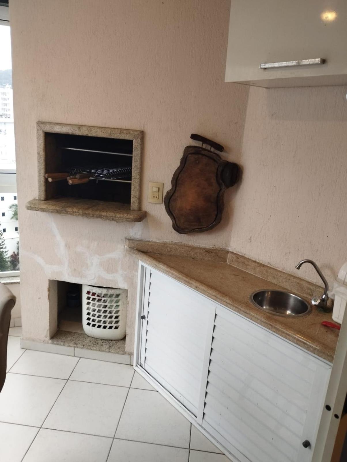 Apto Bom Bonito e Barato
