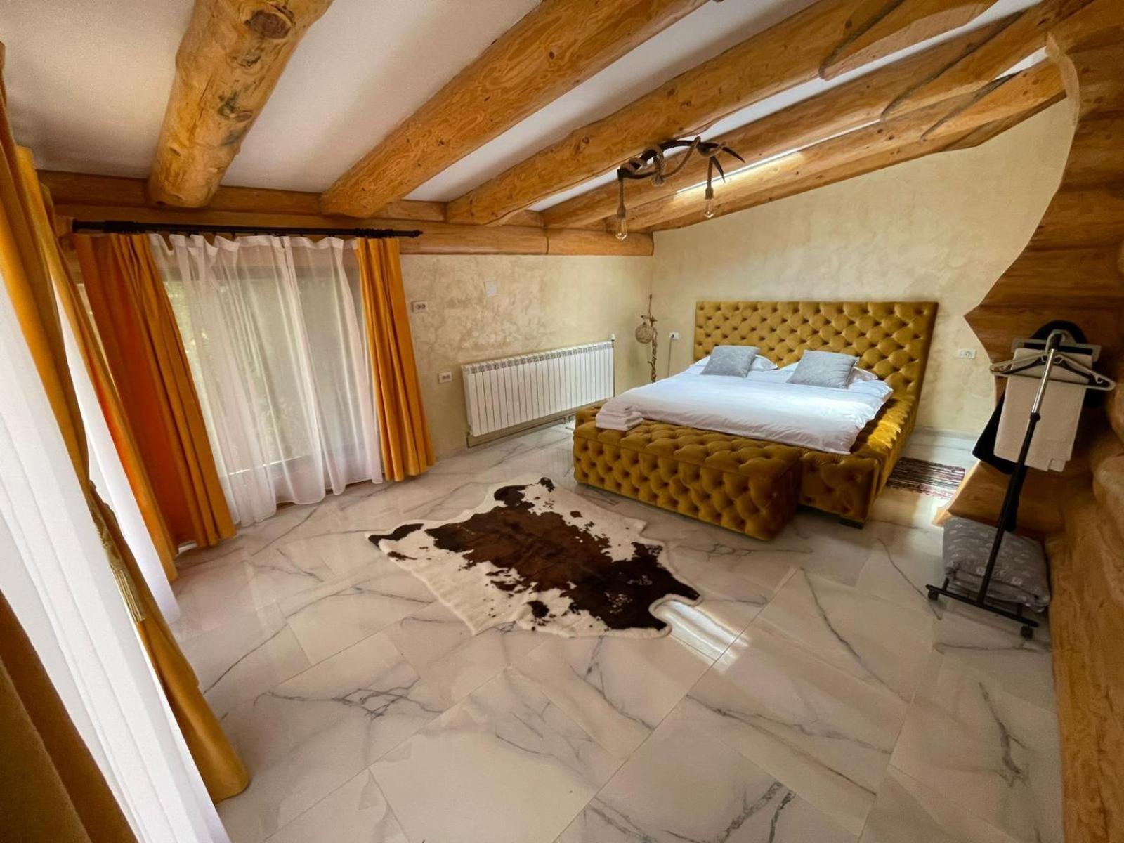 Cabana Ursilor