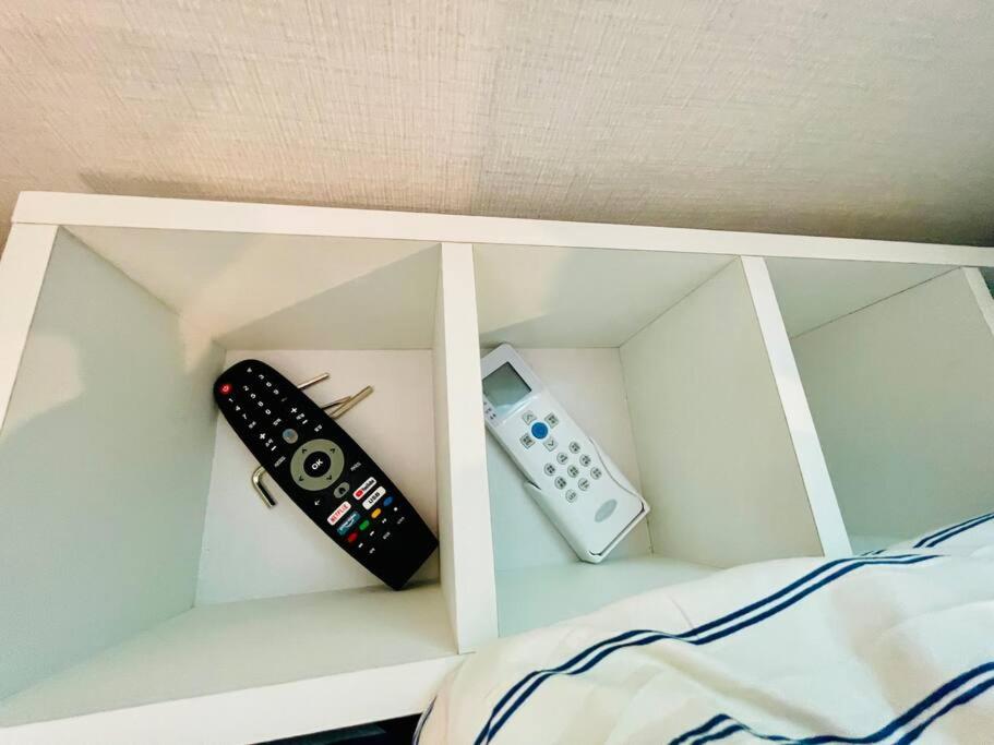 It's So Blue Studio Apartment in Sinchon view 3