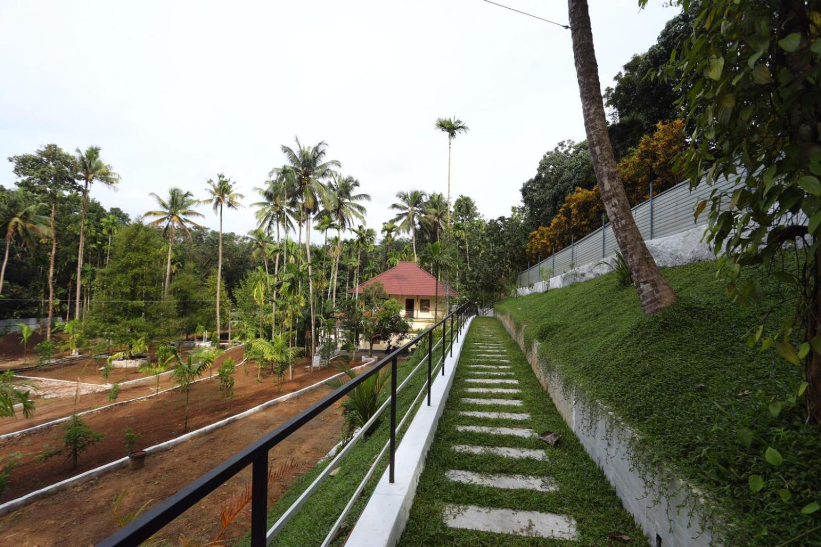 Karingens Resort