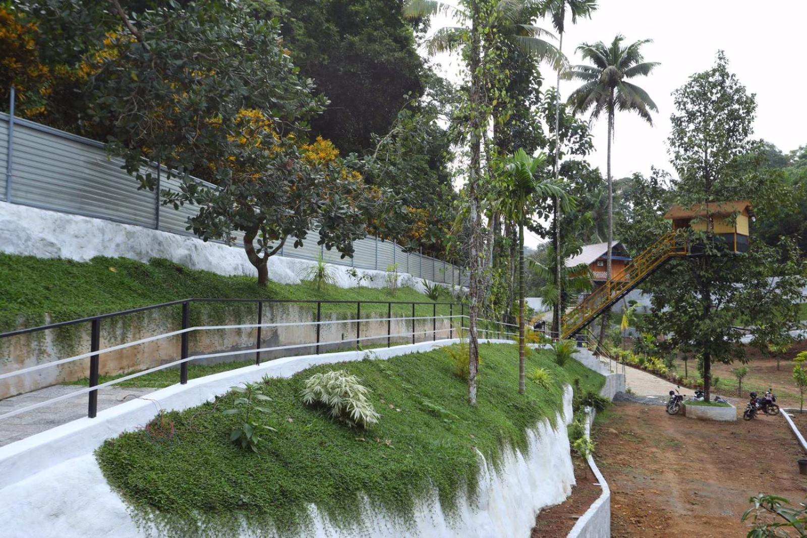 Karingens Resort