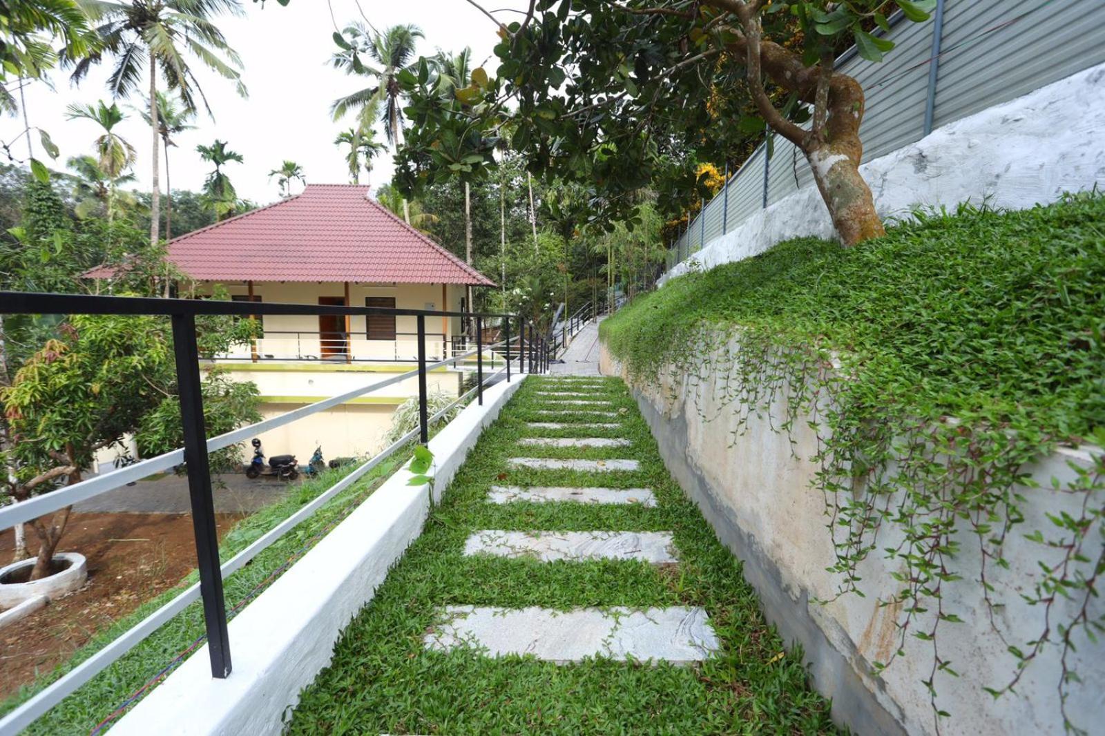Karingens Resort