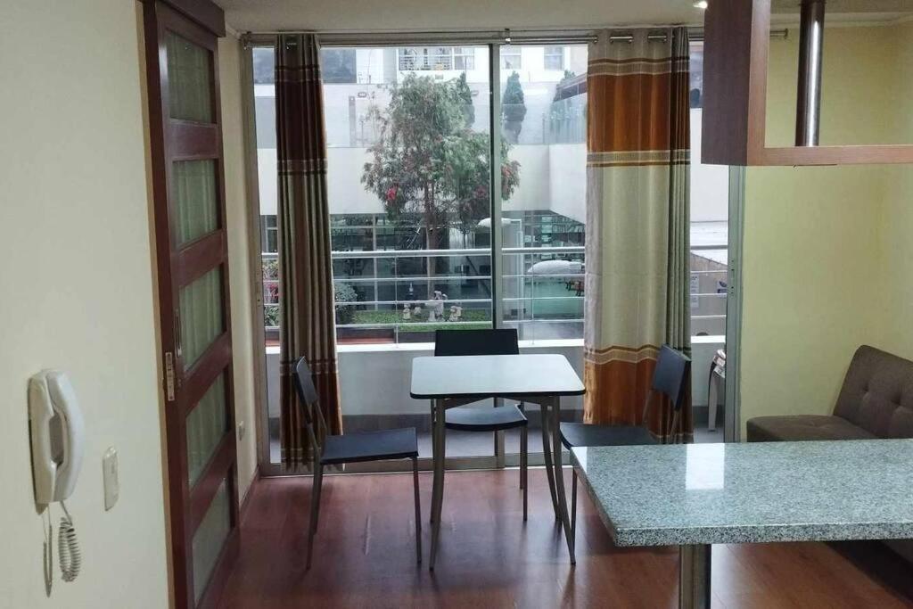 Private Apartament in LINCE near MIRAFLORES & REBAGLIATI HOSPITAL with POOL, GYM, PRIVATE PARK !