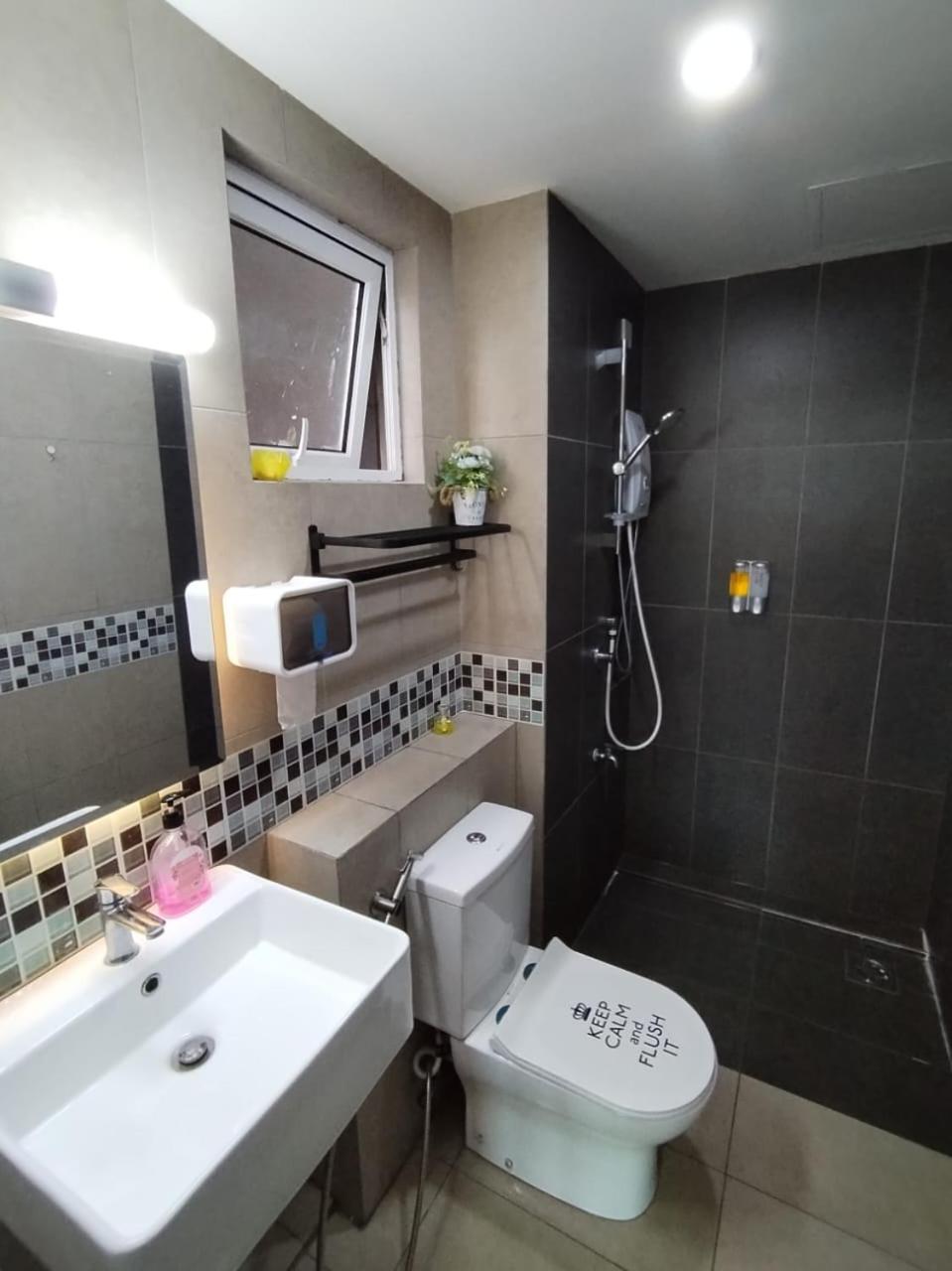 Trival Double 9 Homestay Sri Indah Sandakan photo 6