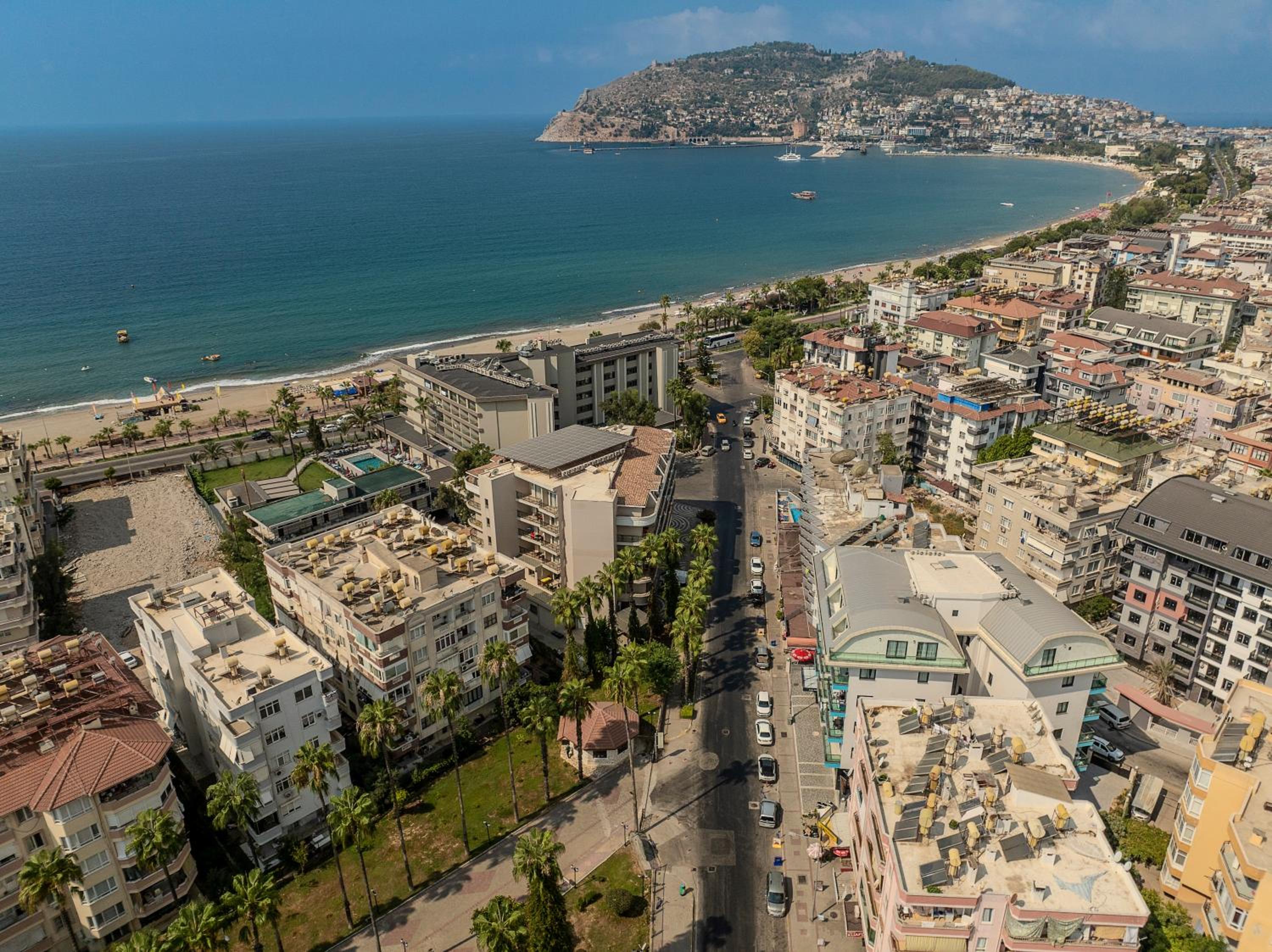 Green Garden City Luxury Apartments - Image 39